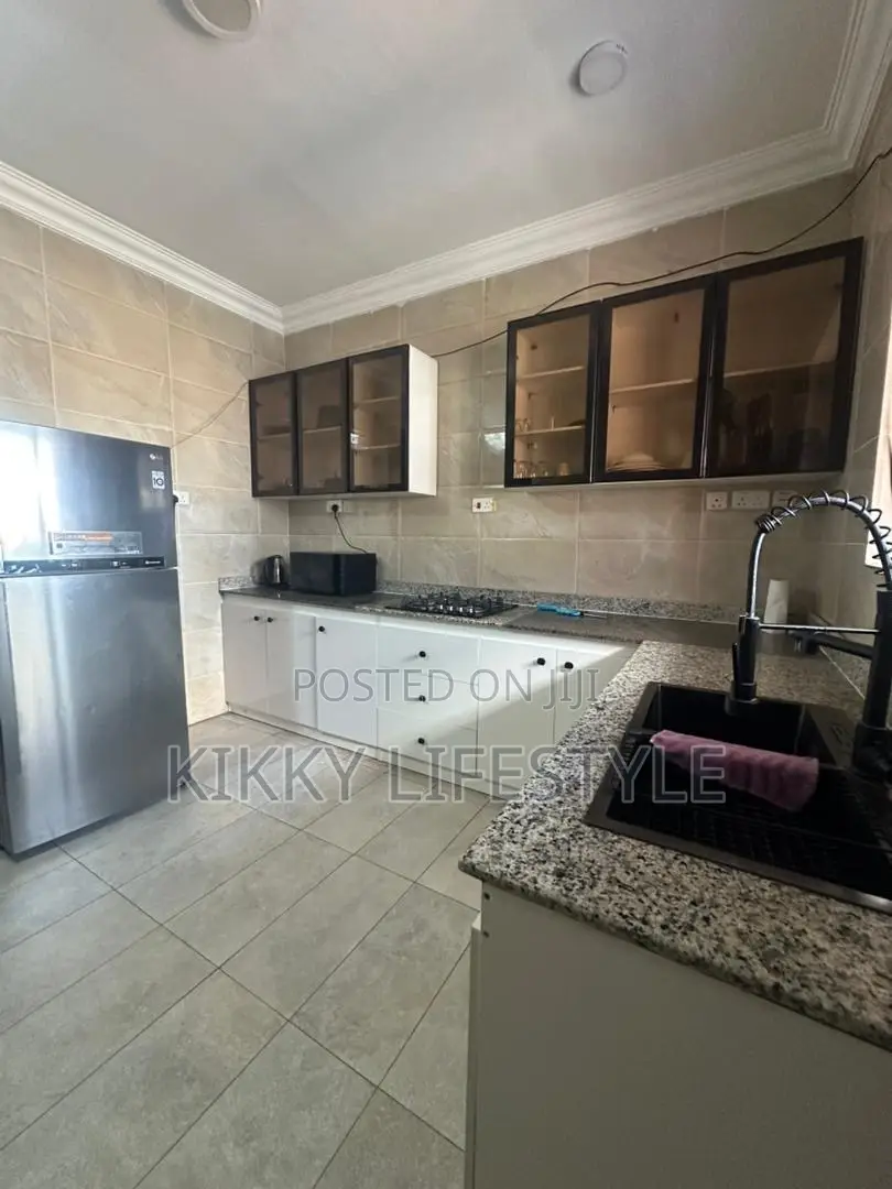 Beals Suites in Adeola Odeku