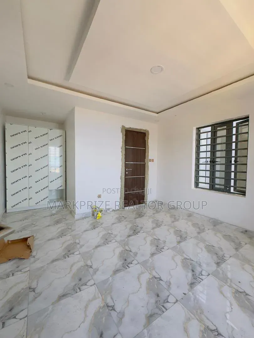 4bdrm Duplex in Gbagada Lagos for sale in New Garage / Gbagada
