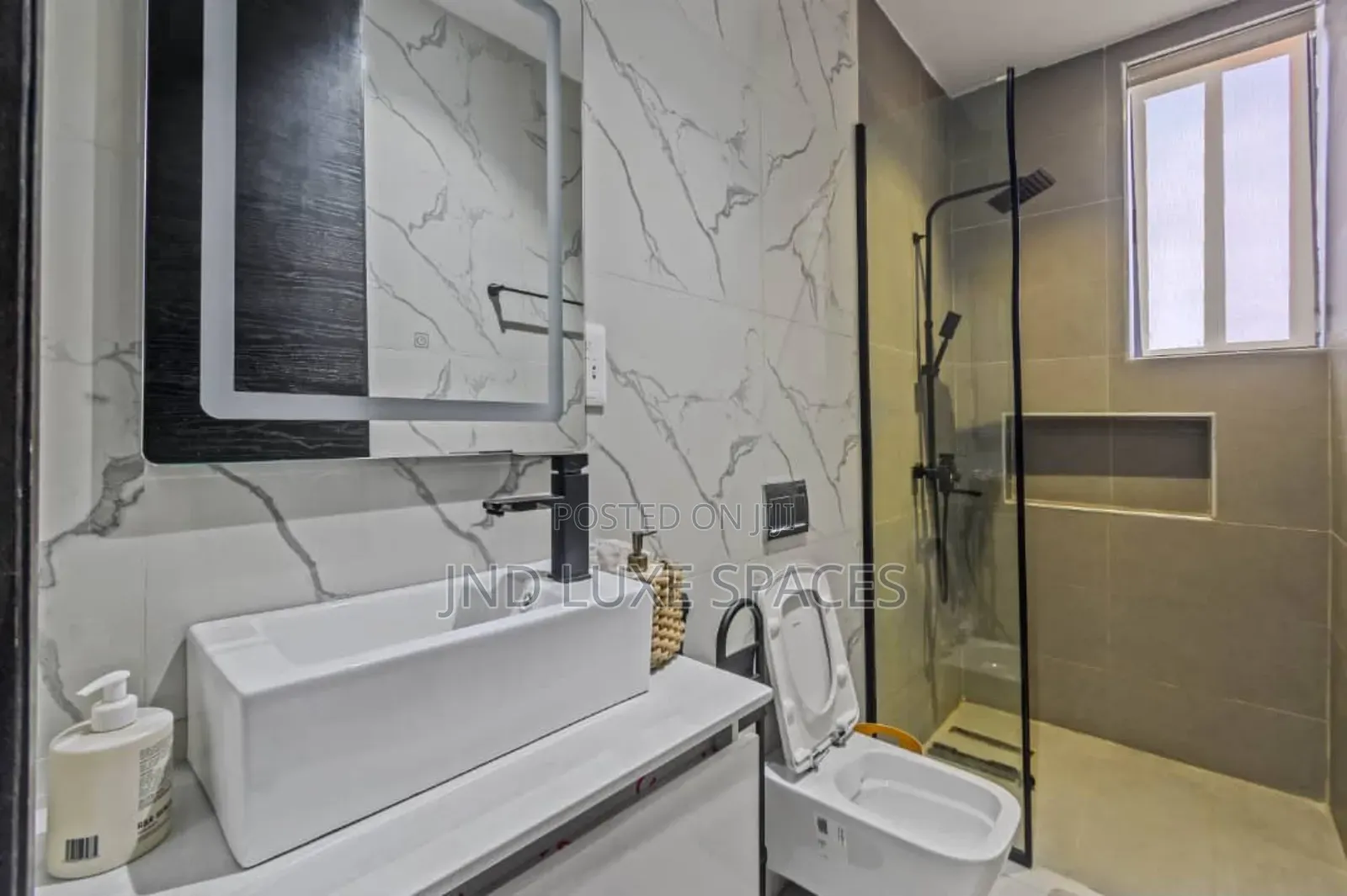 Furnished 3bdrm Penthouse in Lekki Phase 1 for sale in Lekki Phase 1