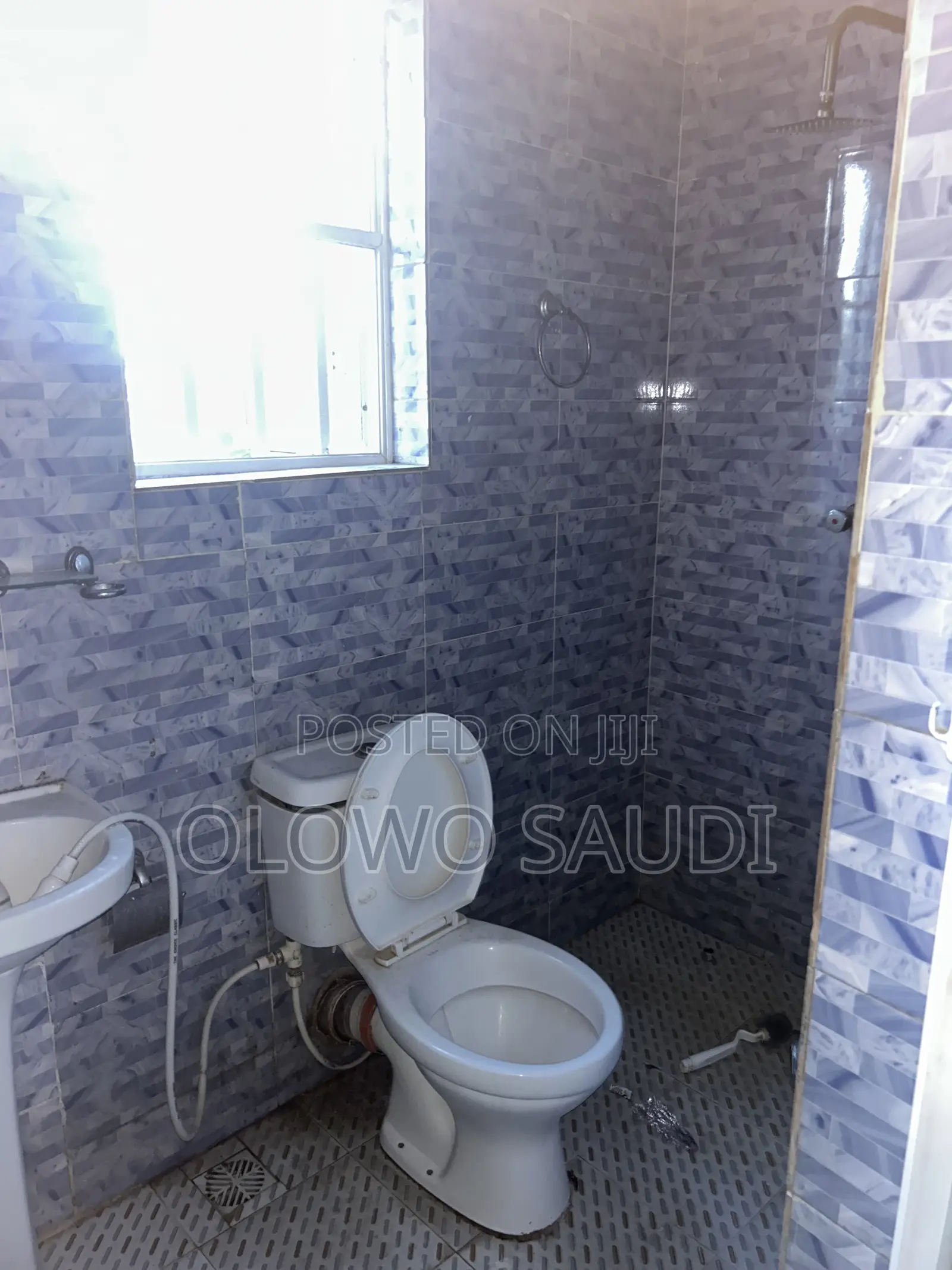 3bdrm Block of Flats in United Estate, Sangotedo for rent in Sangotedo