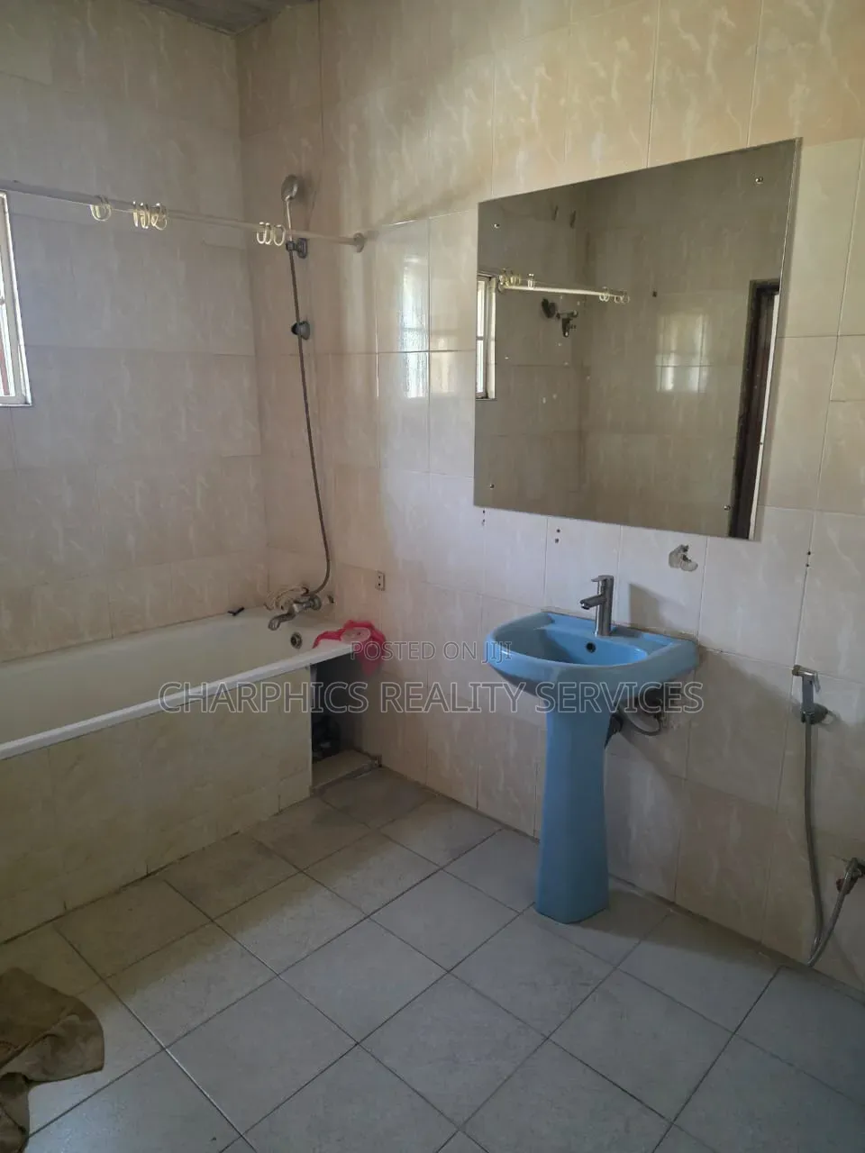 3bdrm Apartment in Ikeja GRA for rent in Ikeja GRA