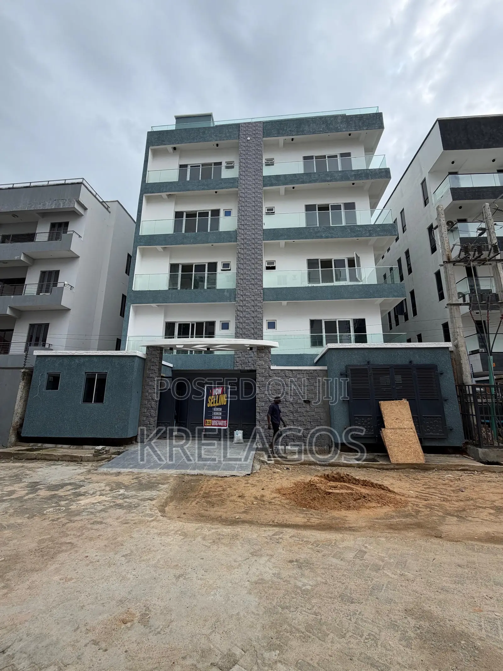 3bdrm Penthouse in Ikate for sale in Ikate