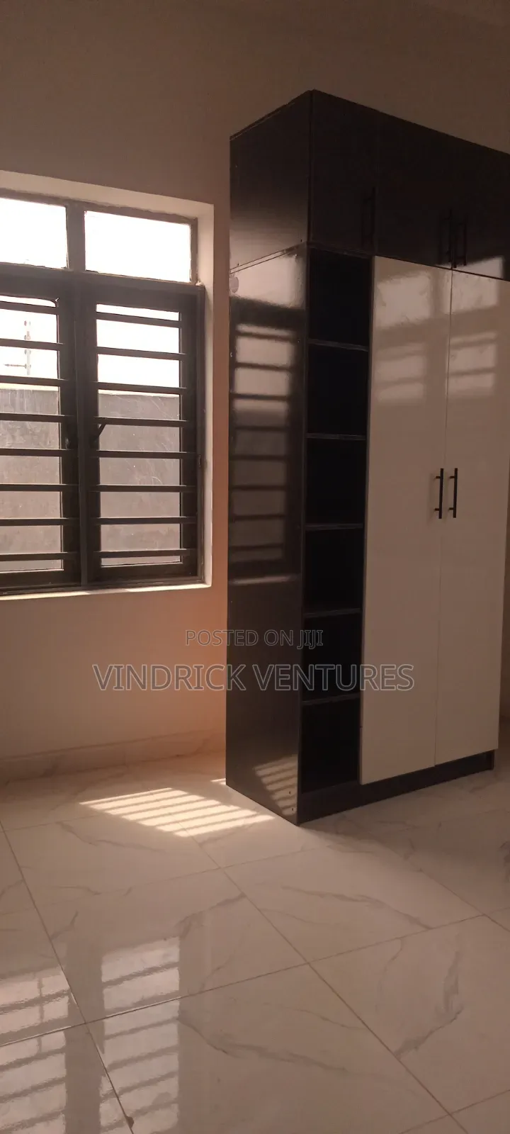 2bdrm Apartment in Lekki Scheme2 Estate for sale in Off Lekki-Epe Expressway