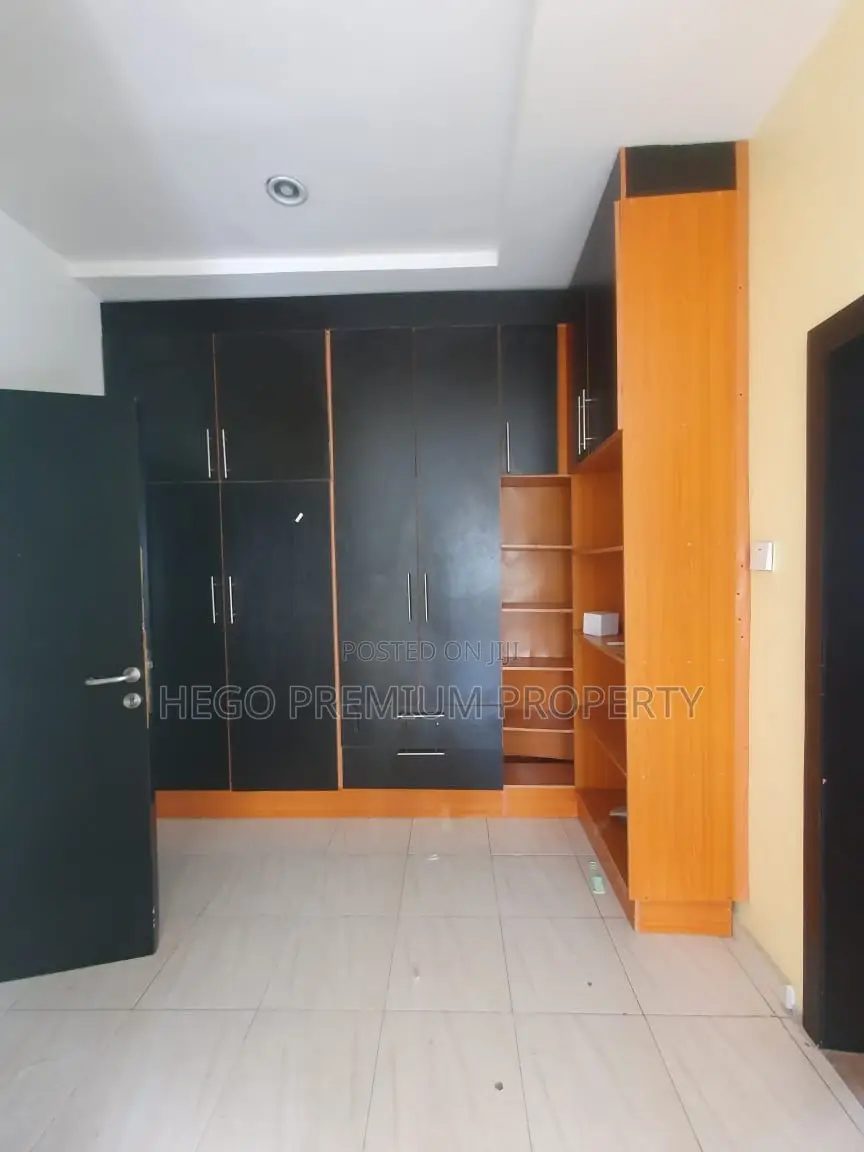 4bdrm Duplex in Shell Co-Operative, Eneka for rent in Eneka