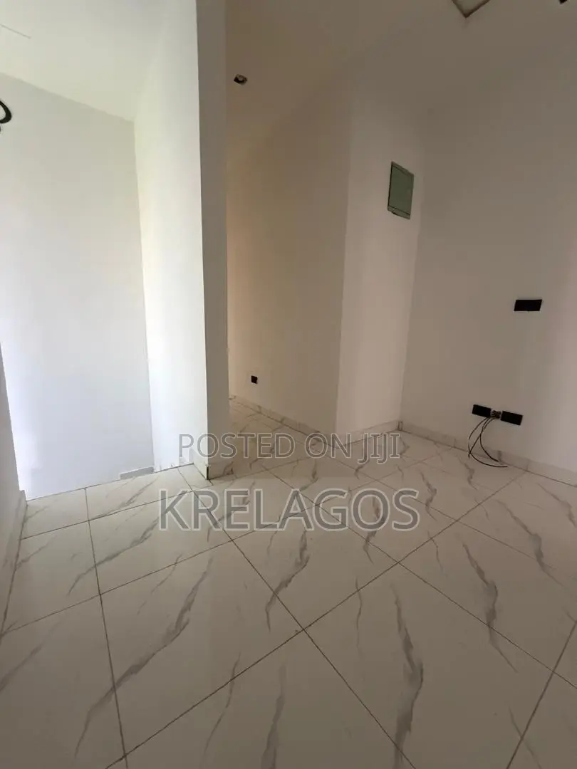 4bdrm Duplex in Sangotedo for sale in Sangotedo