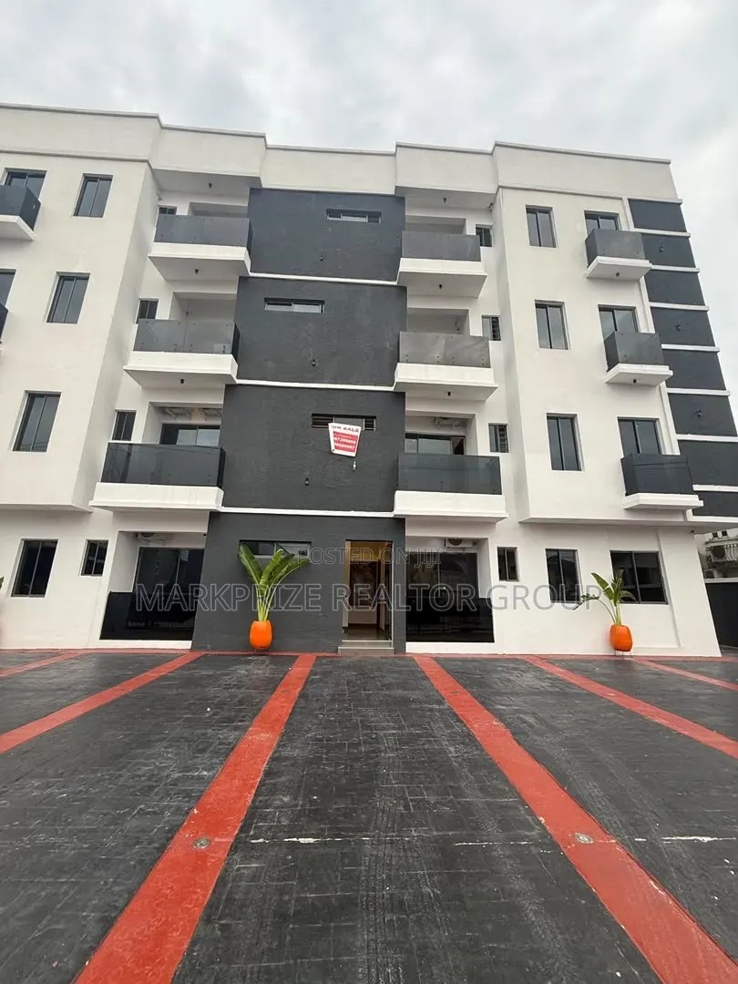 3bdrm Apartment in Lekki Phase 1 for sale in Lekki Phase 1