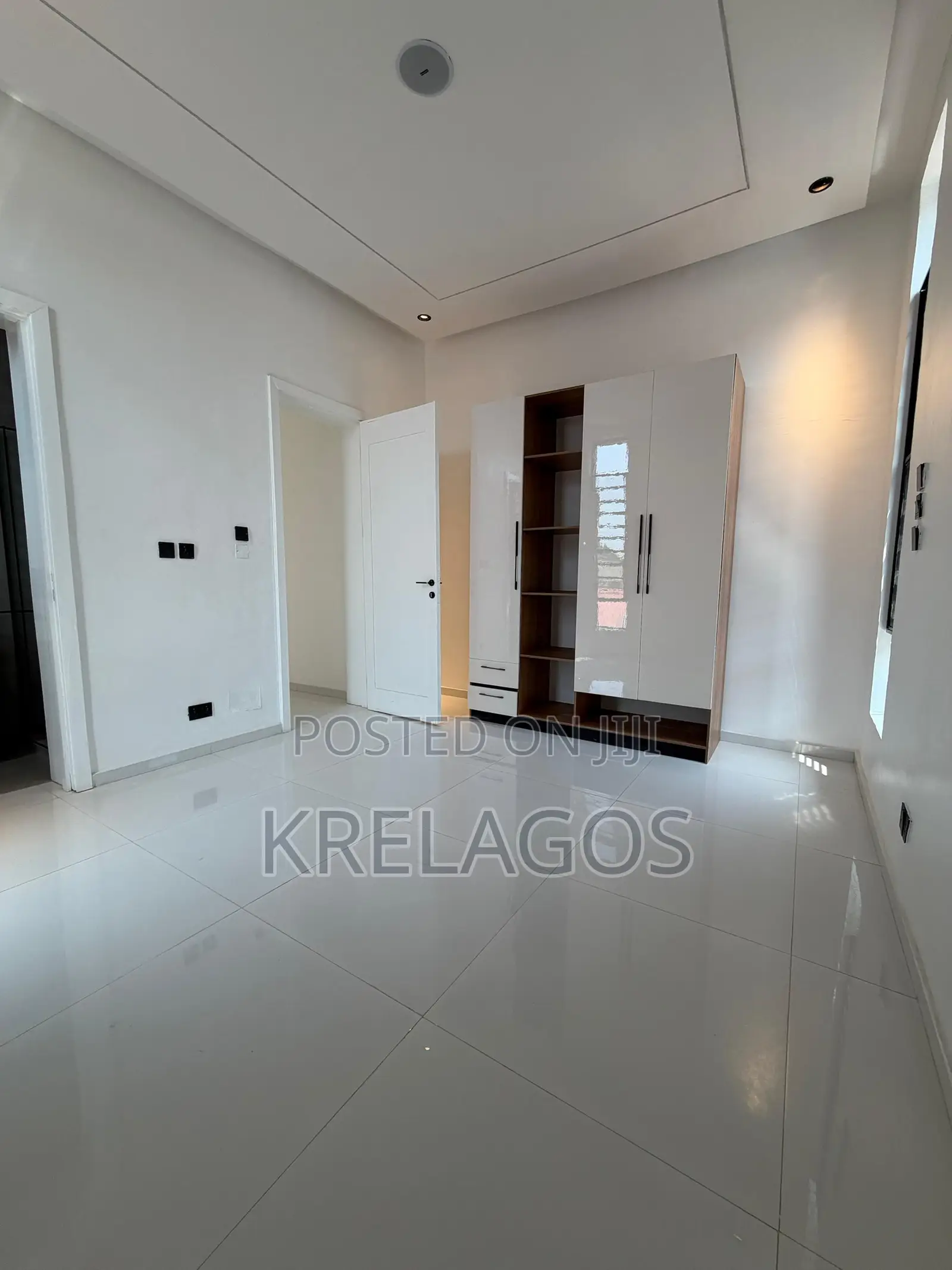 5bdrm Duplex in Sangotedo for sale in Sangotedo