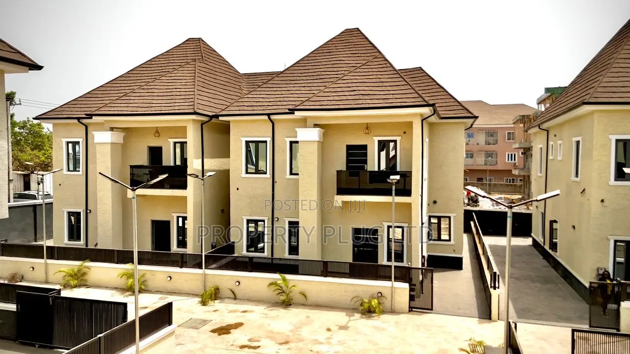 4bdrm Duplex in Gaduwa for sale in Gaduwa