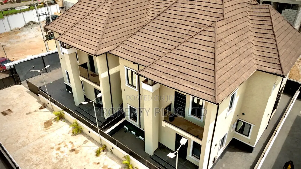 4bdrm Duplex in Gaduwa for sale in Gaduwa