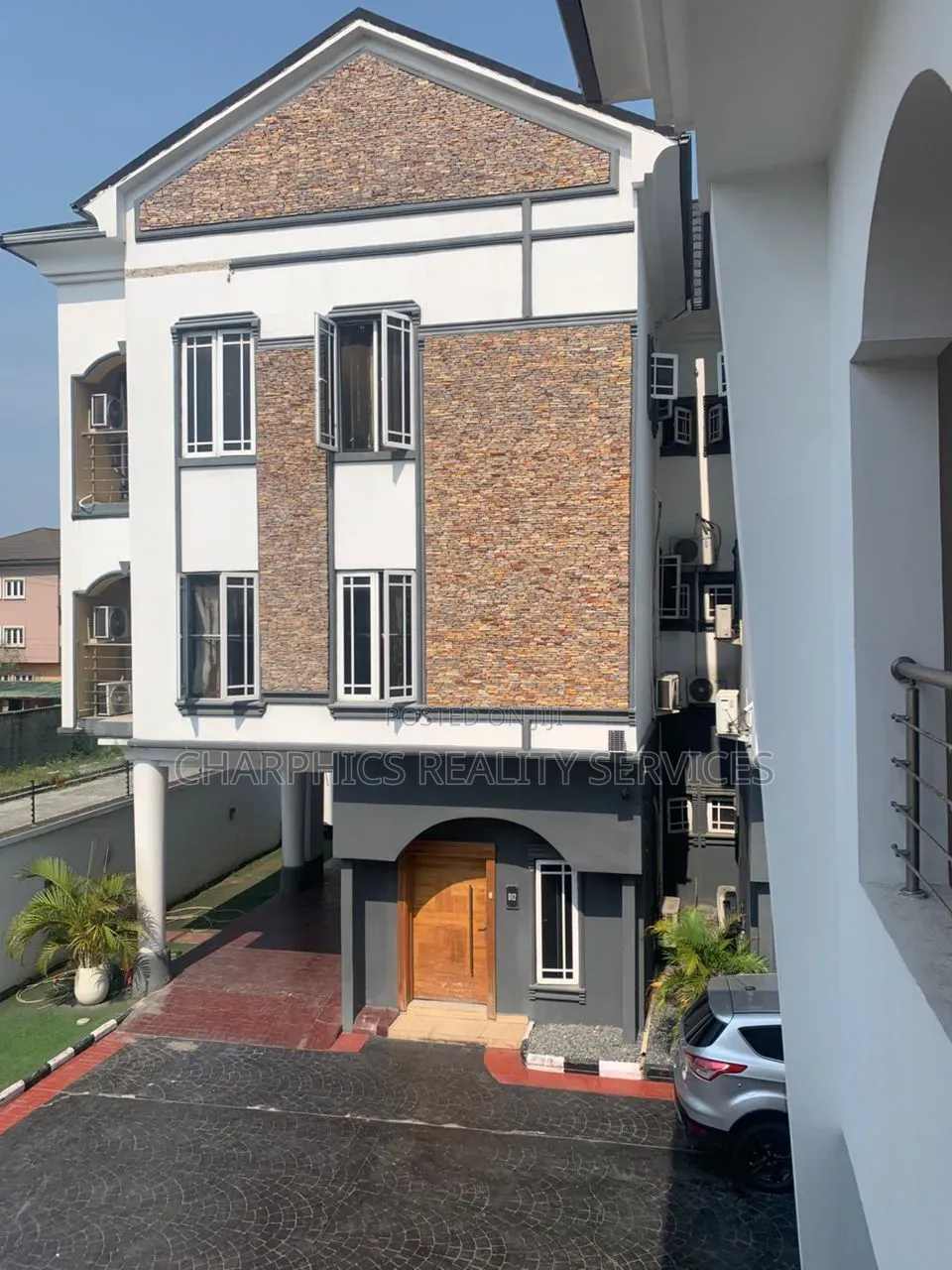 Furnished Mini Flat in Lekki Phase 1 for rent in Lekki Phase 1