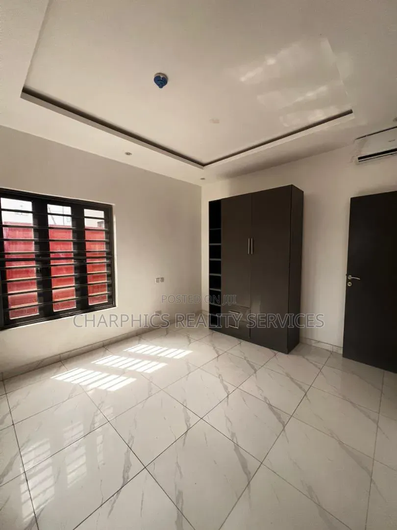 2bdrm Apartment in Lekki Phase 1 for sale in Lekki Phase 1