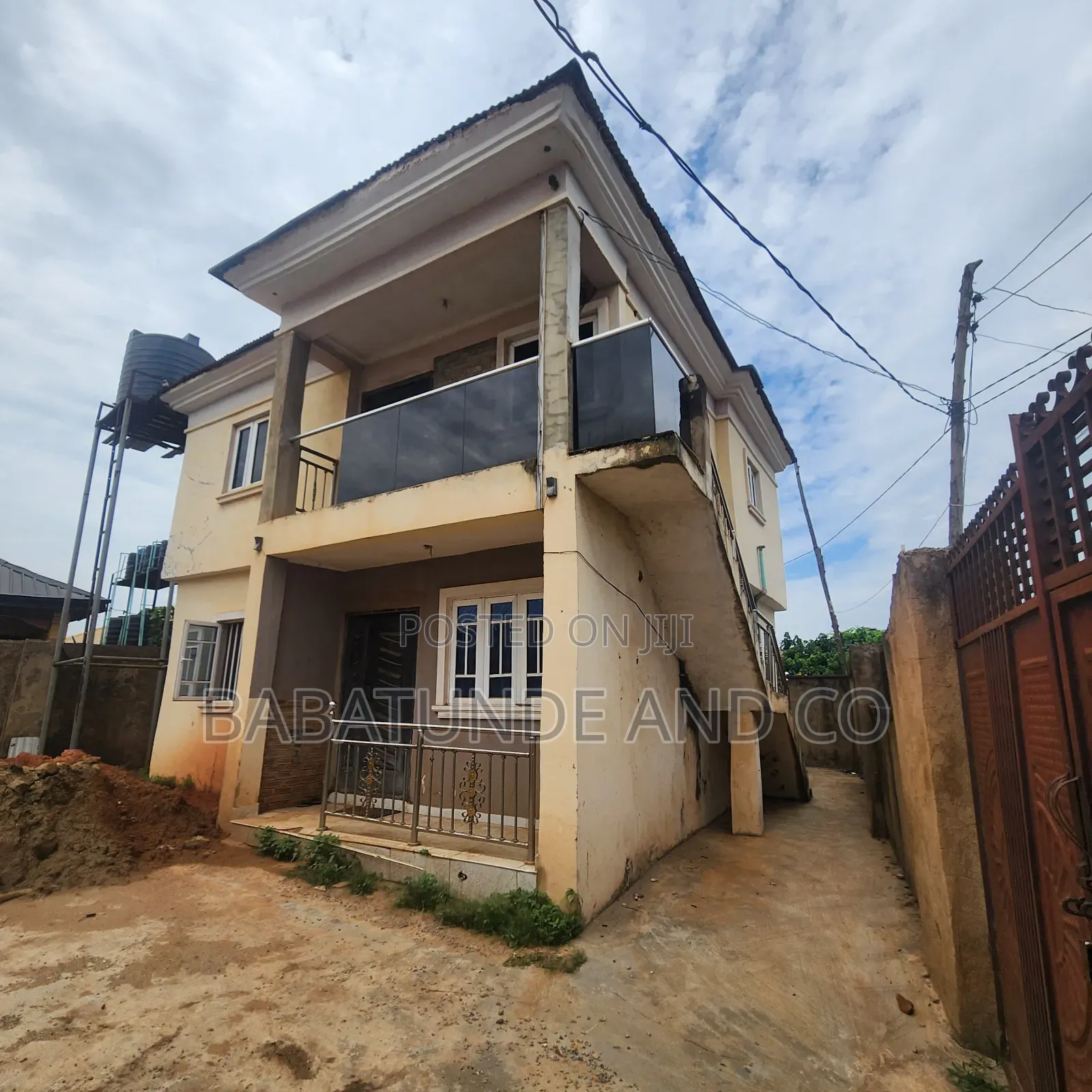 2bdrm Block of Flats in Elewuro, Olohunda for sale in Akobo