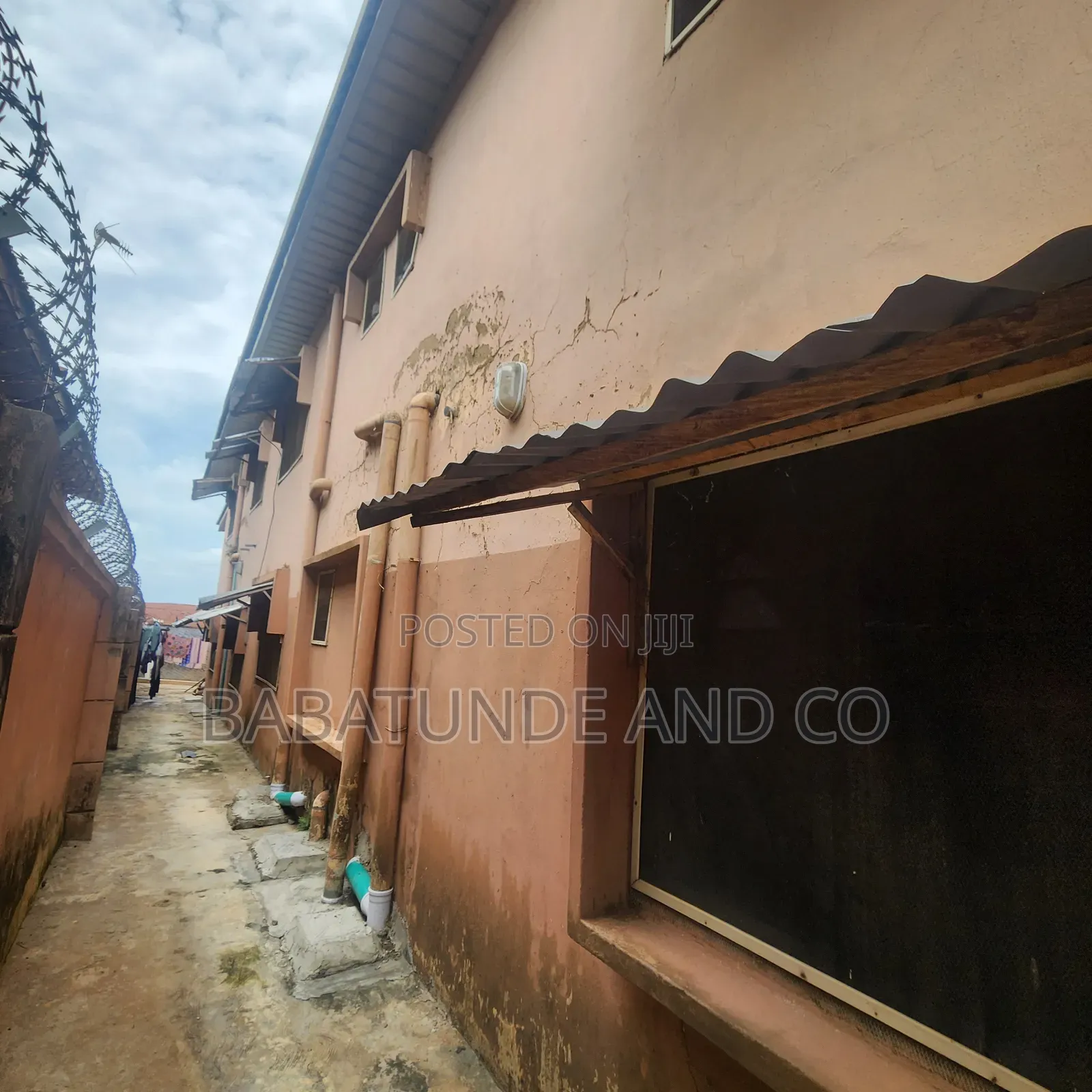 20 Room Self-Contained Hostel With Cofo at Agbowo Ui Ibadan in Akobo