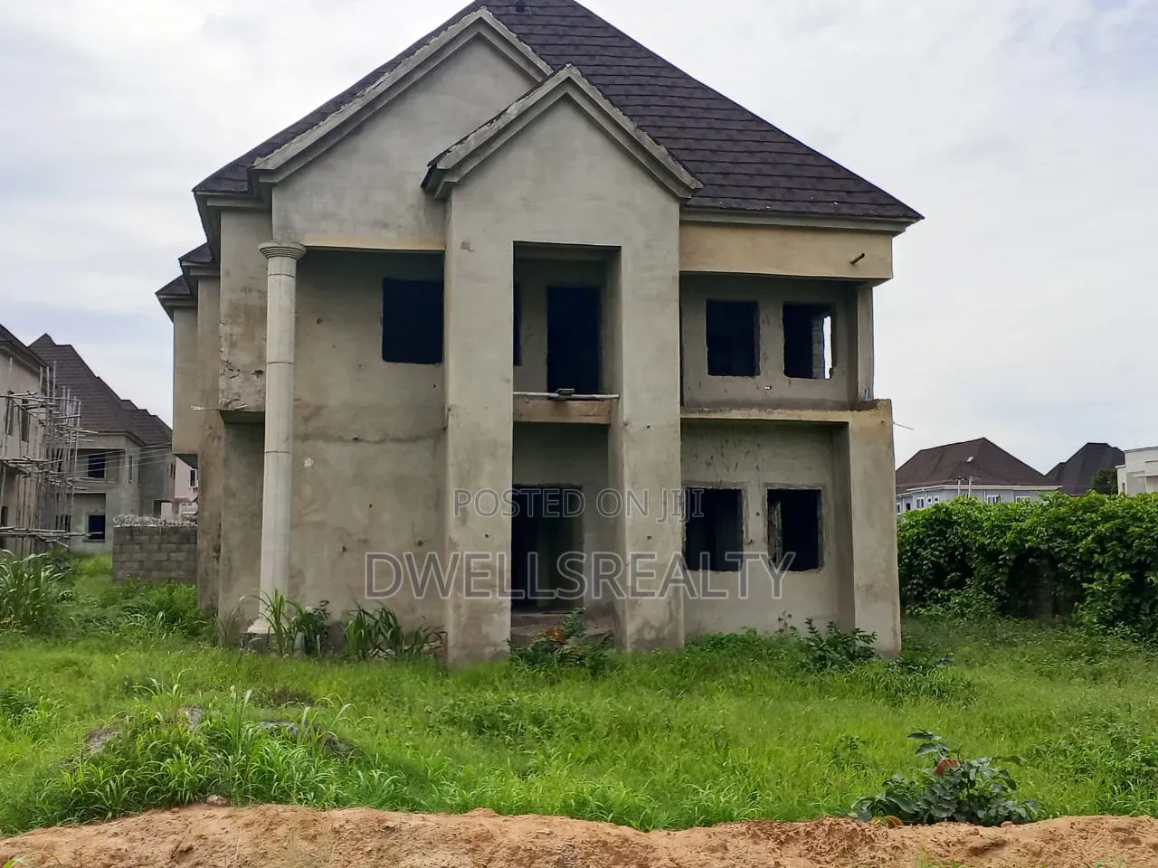4bdrm Duplex in Diamond City Estate, Sabon Lugbe for sale in Sabon Lugbe