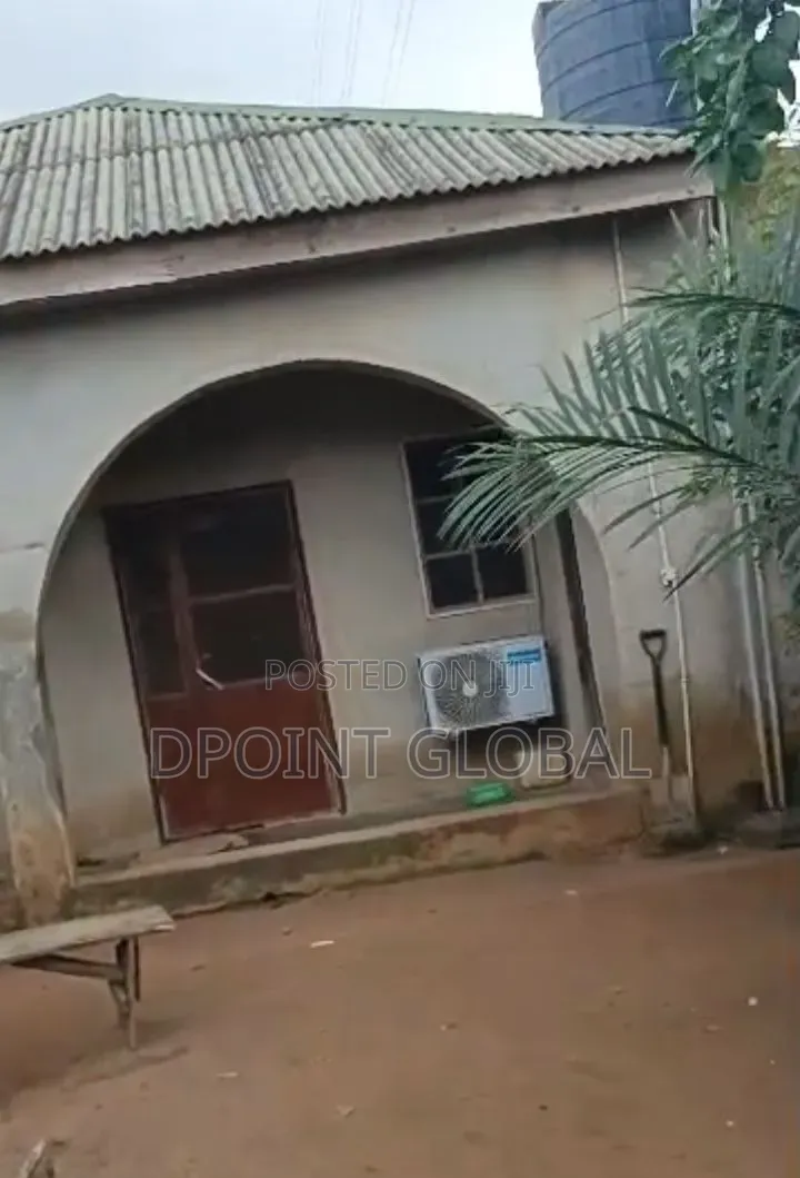 3bdrm Bungalow in Not Estate, Ayobo for sale in Ayobo