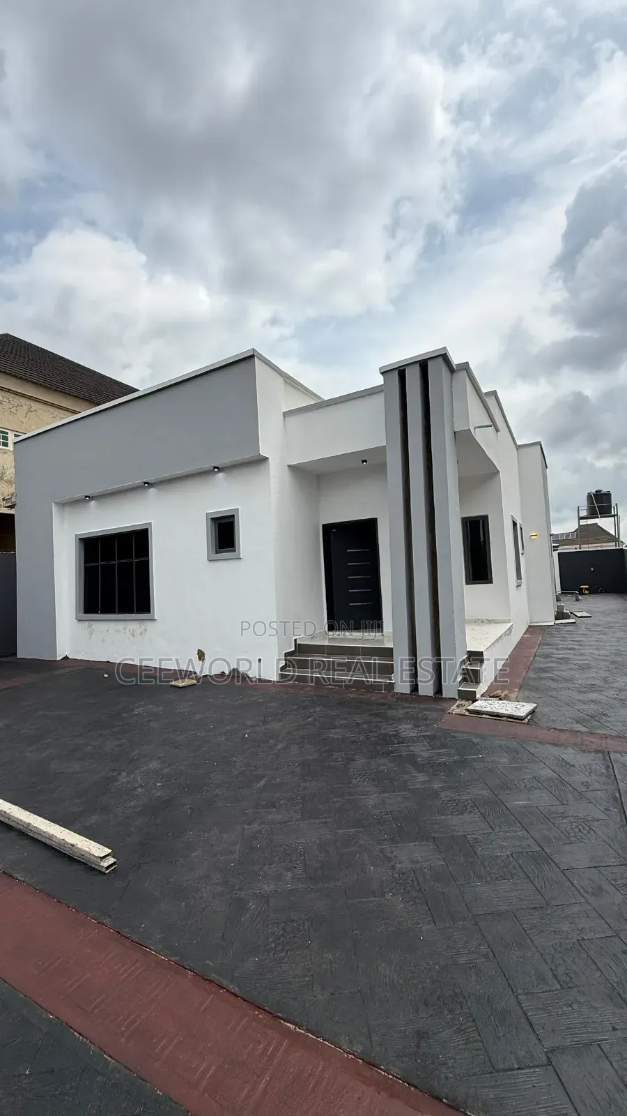 3bdrm Bungalow in Temidire Estate, Ologuneru for sale in Ologuneru
