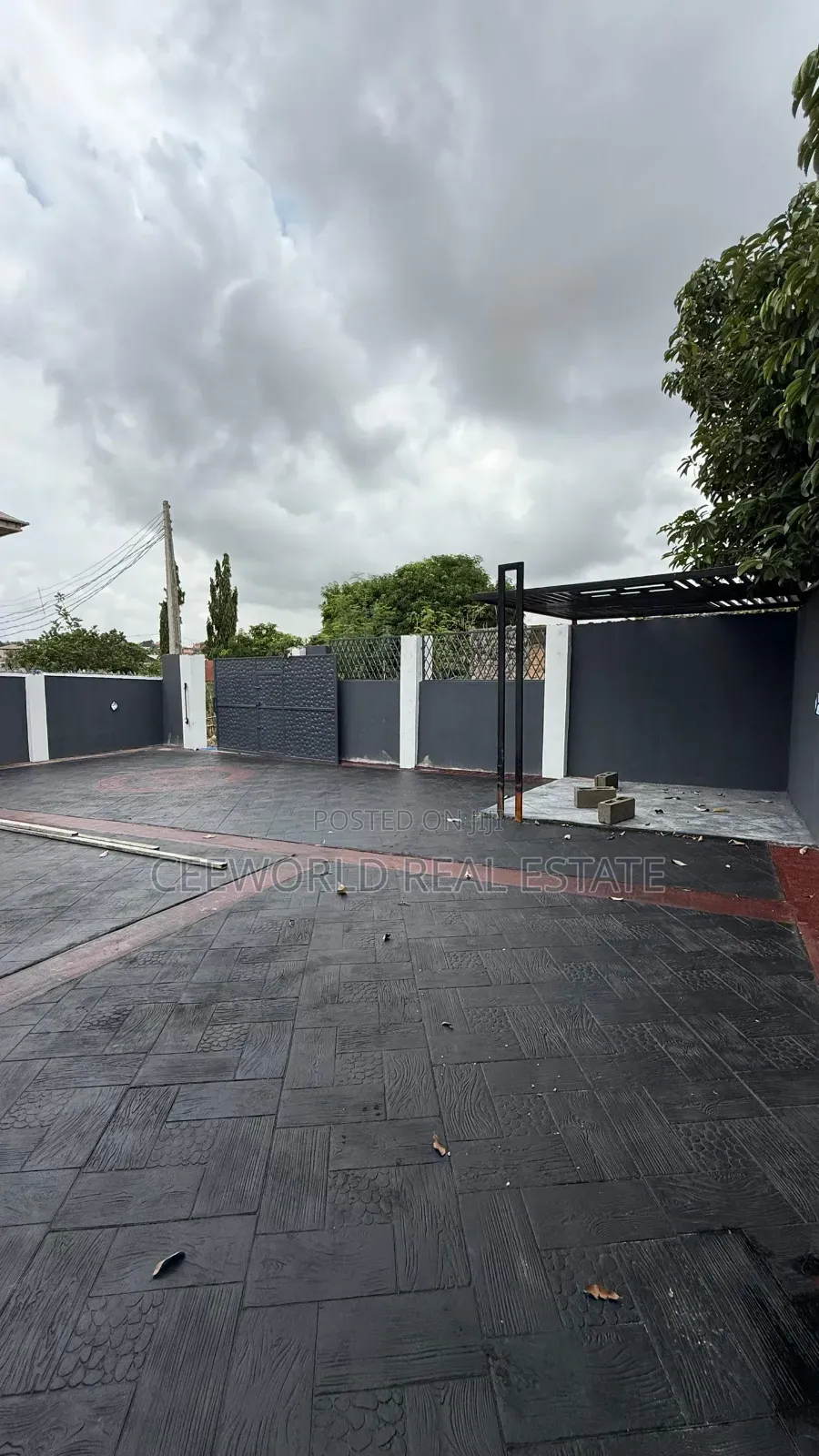 3bdrm Bungalow in Temidire Estate, Ologuneru for sale in Ologuneru