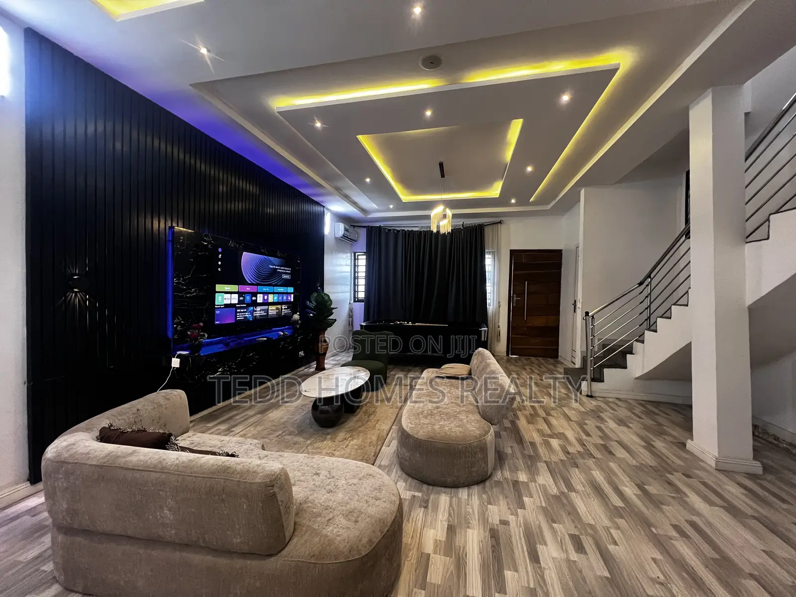 Furnished 1bdrm Shared Apartment in Dpkay District, Lekki Phase 2 in Lekki Phase 2