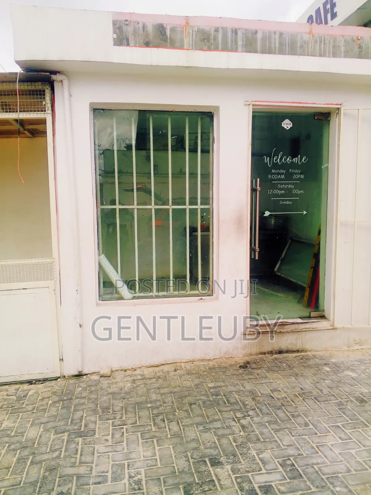 A 15sqm Open Space Shop for Rent,Lekki Phase 1 in Lekki Phase 1