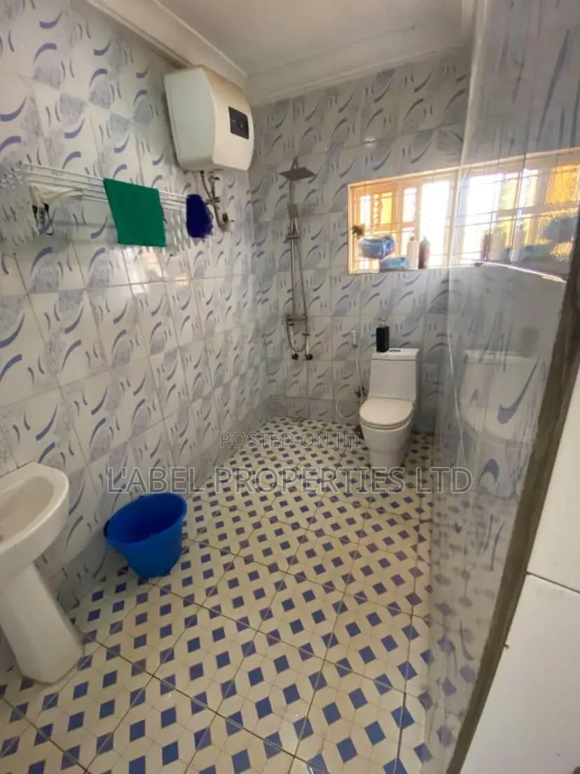 2bdrm Bungalow in Little Arcon Estate for sale in Lokogoma