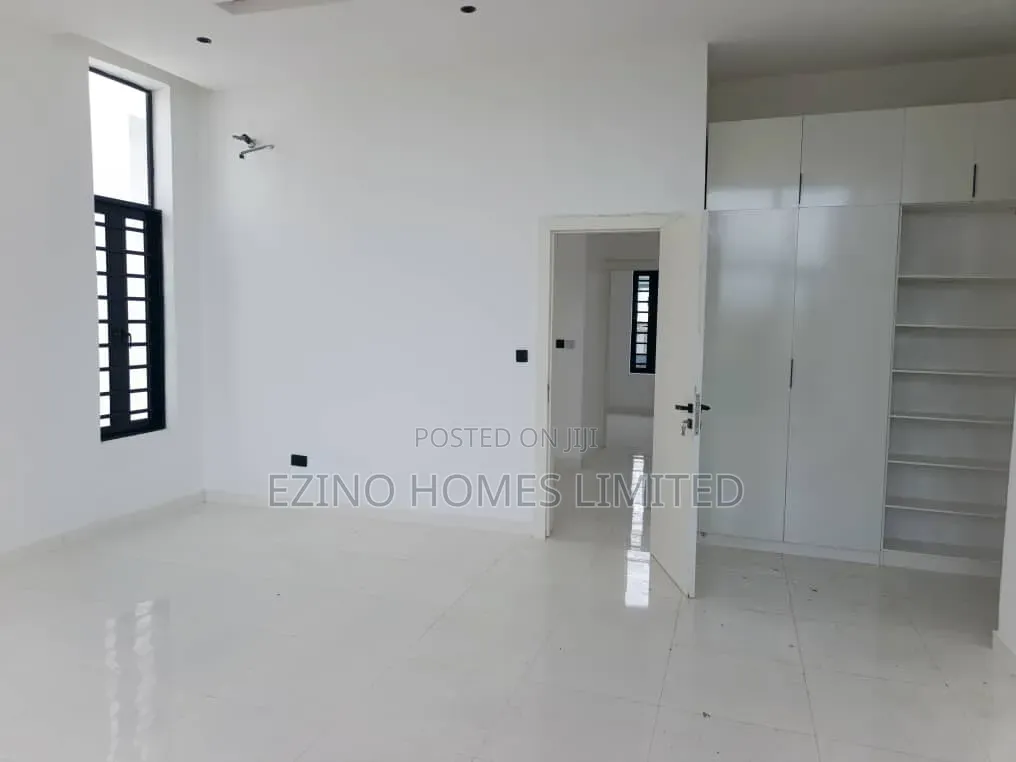4bdrm Duplex in Walton Estate, Lekki Expressway for sale in Lekki Expressway