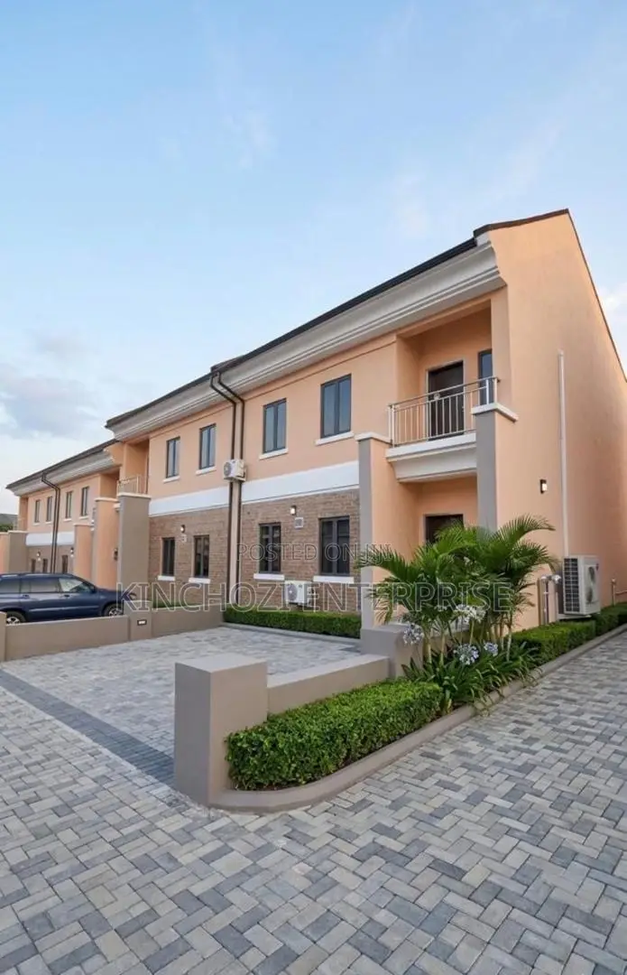 3bdrm Duplex in Rockvale Manors, Zone B for rent in Zone B