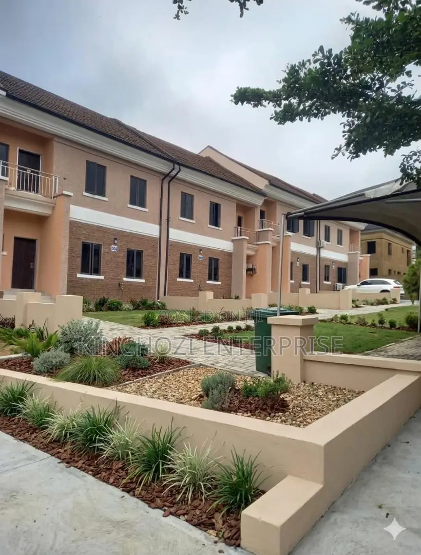 3bdrm Duplex in Rockvale Manors, Zone B for rent in Zone B