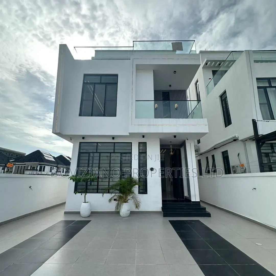 5bdrm Duplex in Lekki Phase 1 for sale in Lekki Phase 1