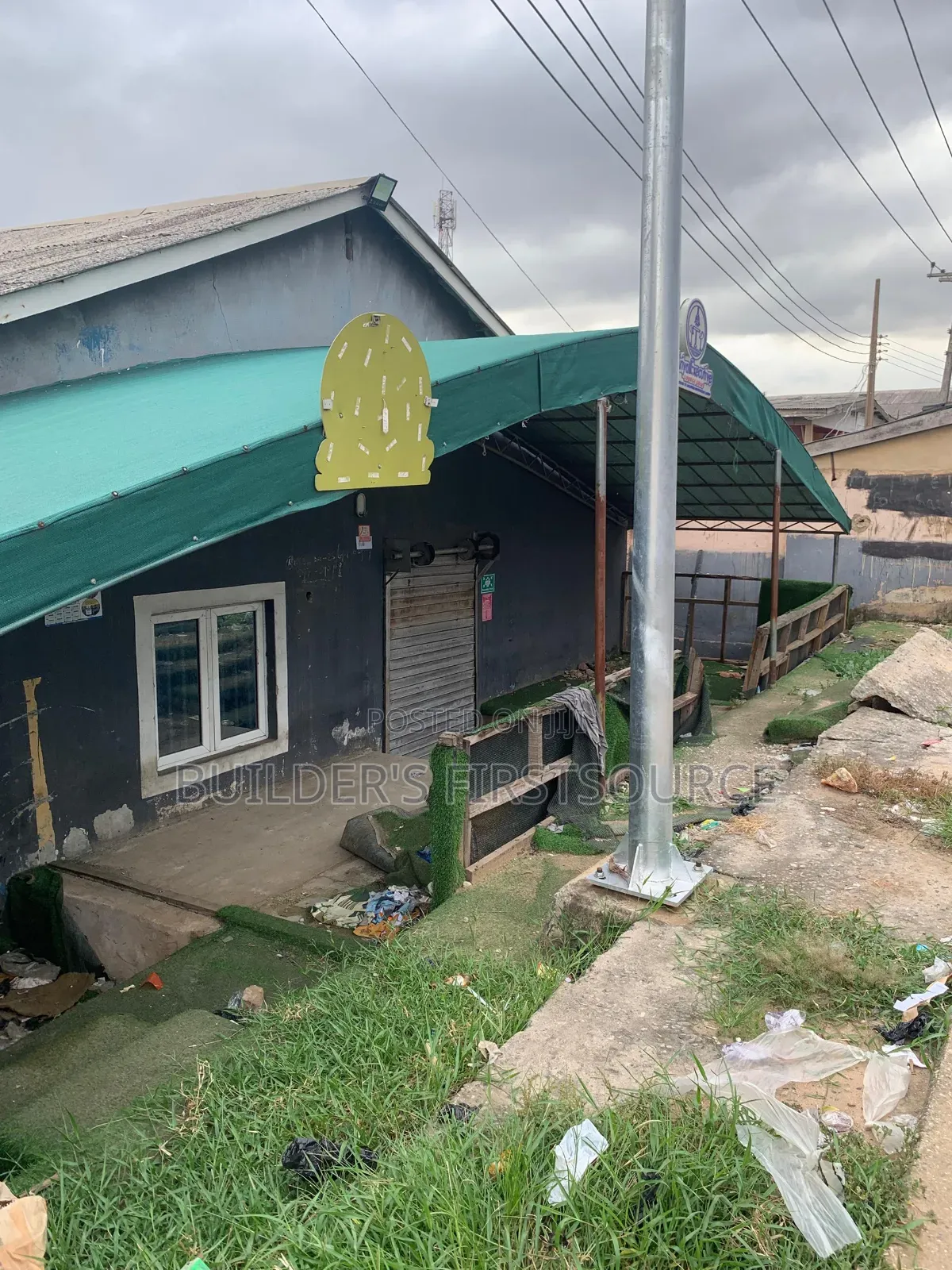 50 by 120 Big Store Facing the Express at Epe for Sale in Epe