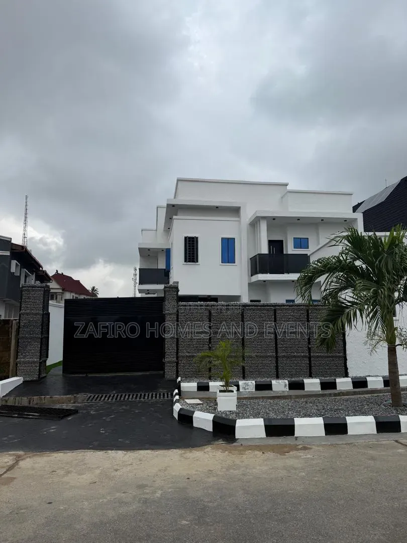 5bdrm Duplex in Blue Gate, Oluyole for sale in Oluyole Estate