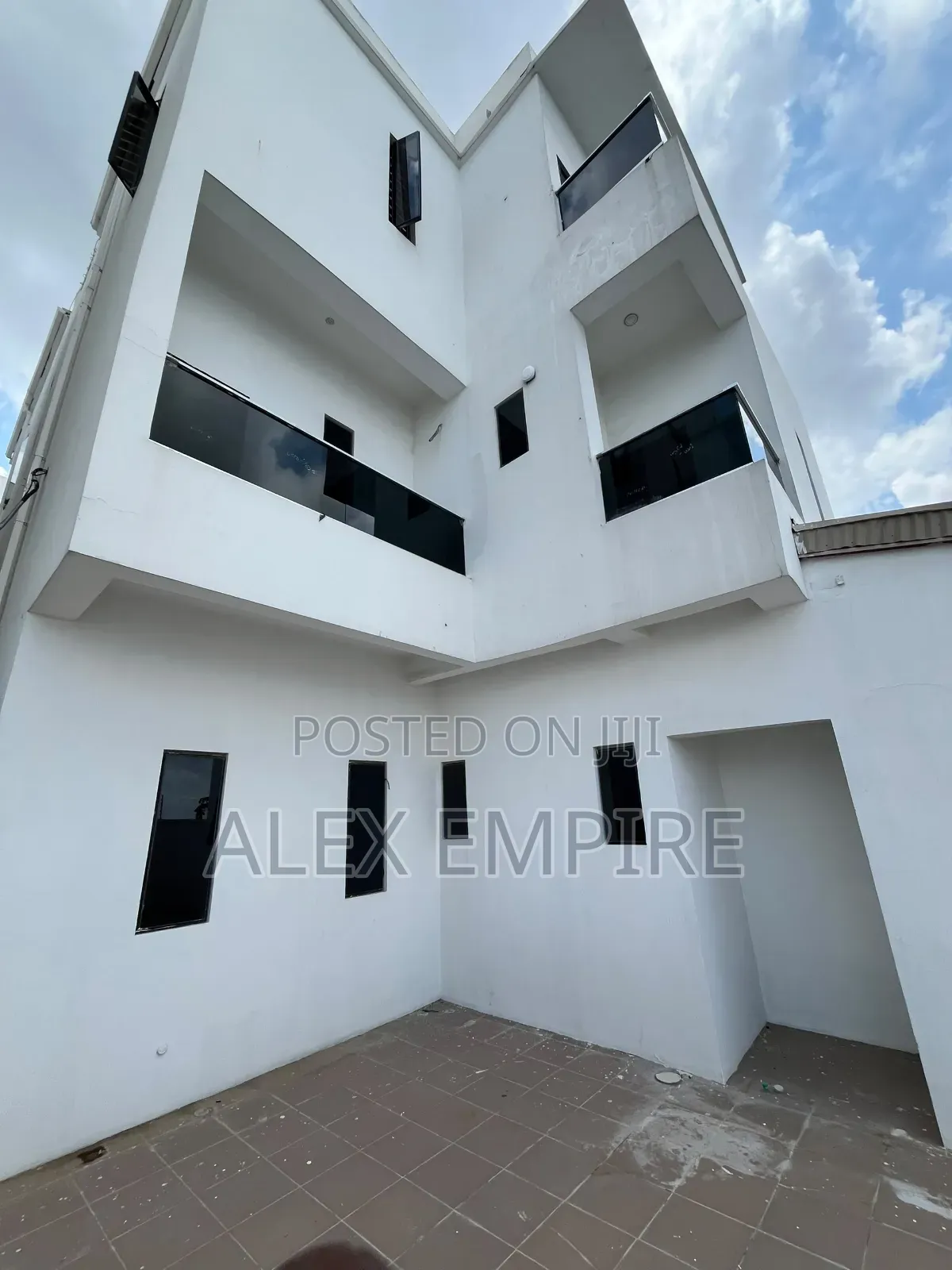 5bdrm Duplex in Festac for sale in Festac