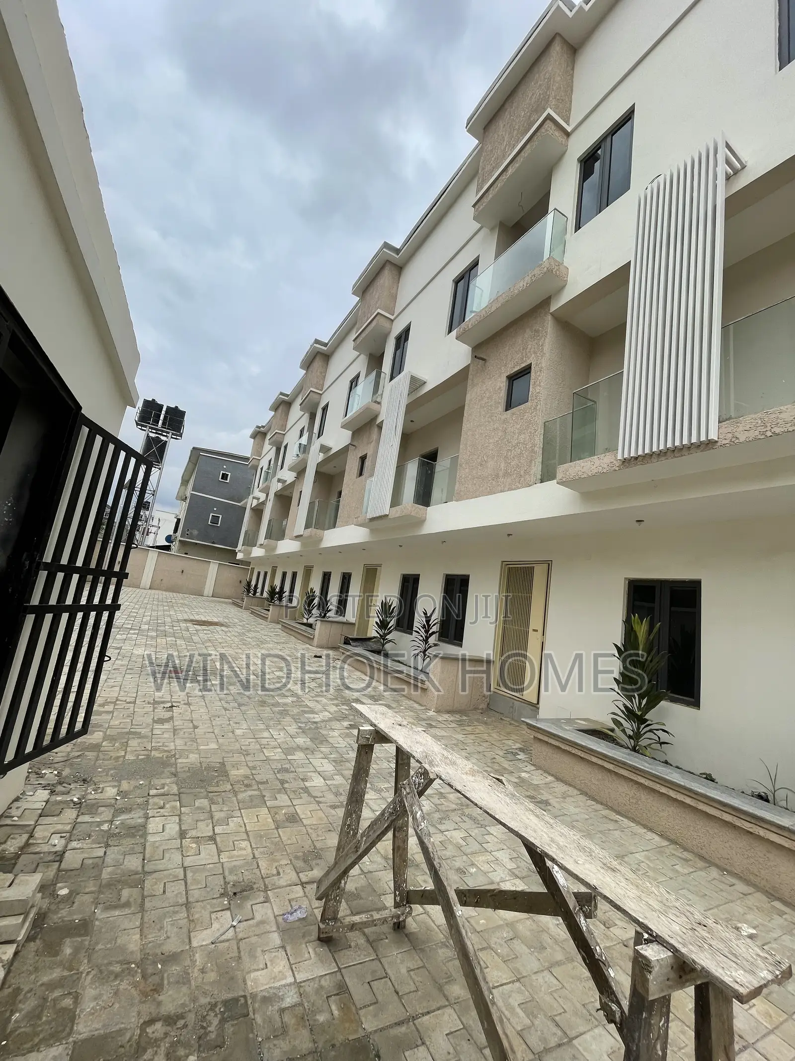 4bdrm Duplex in Jahi for sale in Jahi