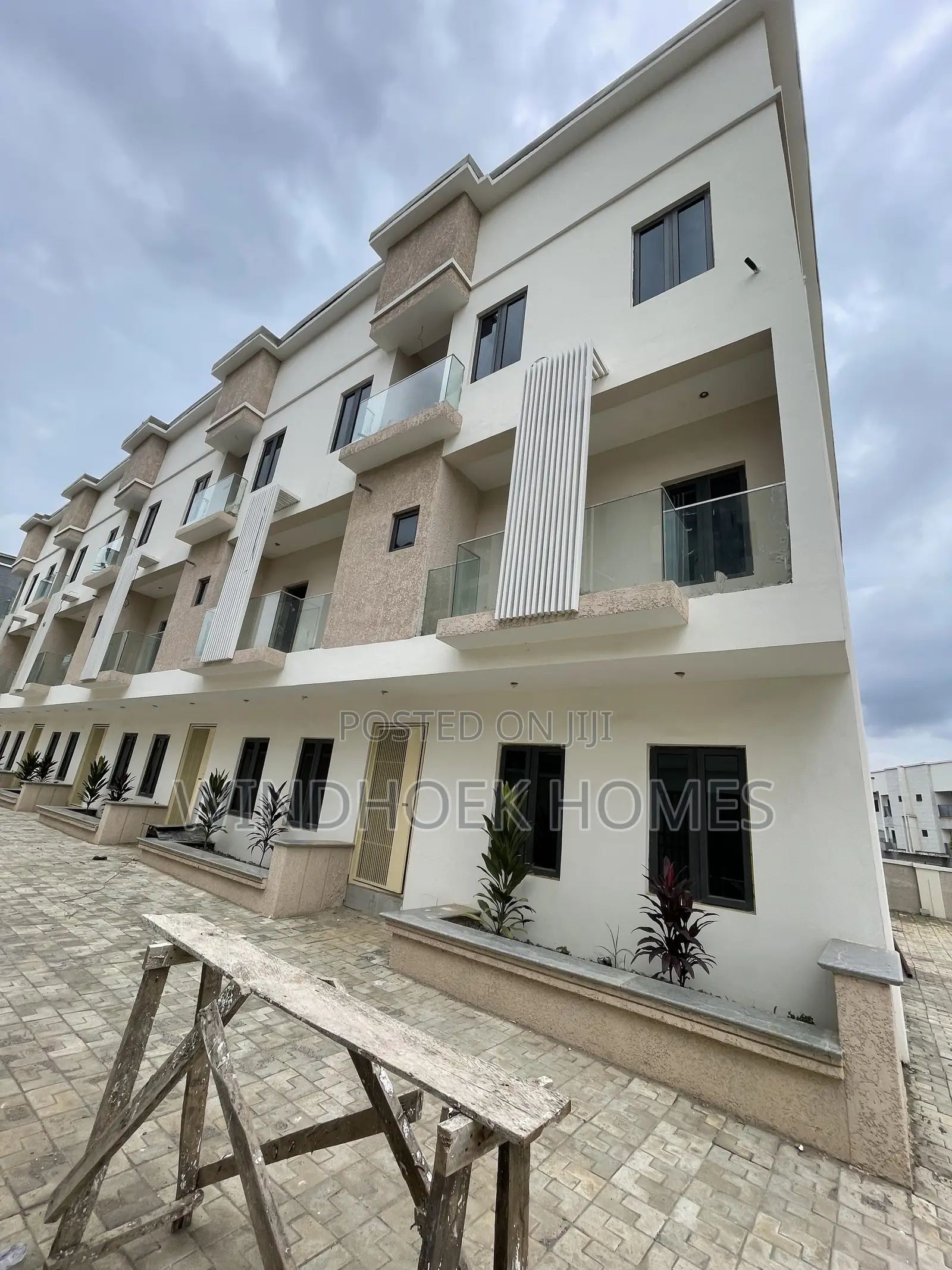 4bdrm Duplex in Jahi for sale in Jahi