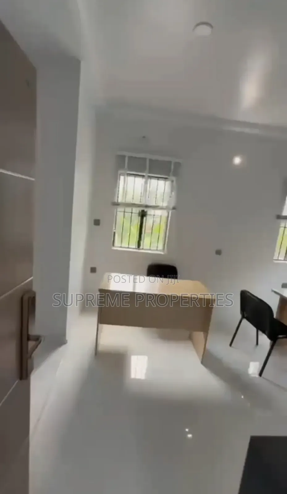 3-Bedrooms Apartment Office Space (Furnished)
At New Bodija, Ibadan. in Ibadan