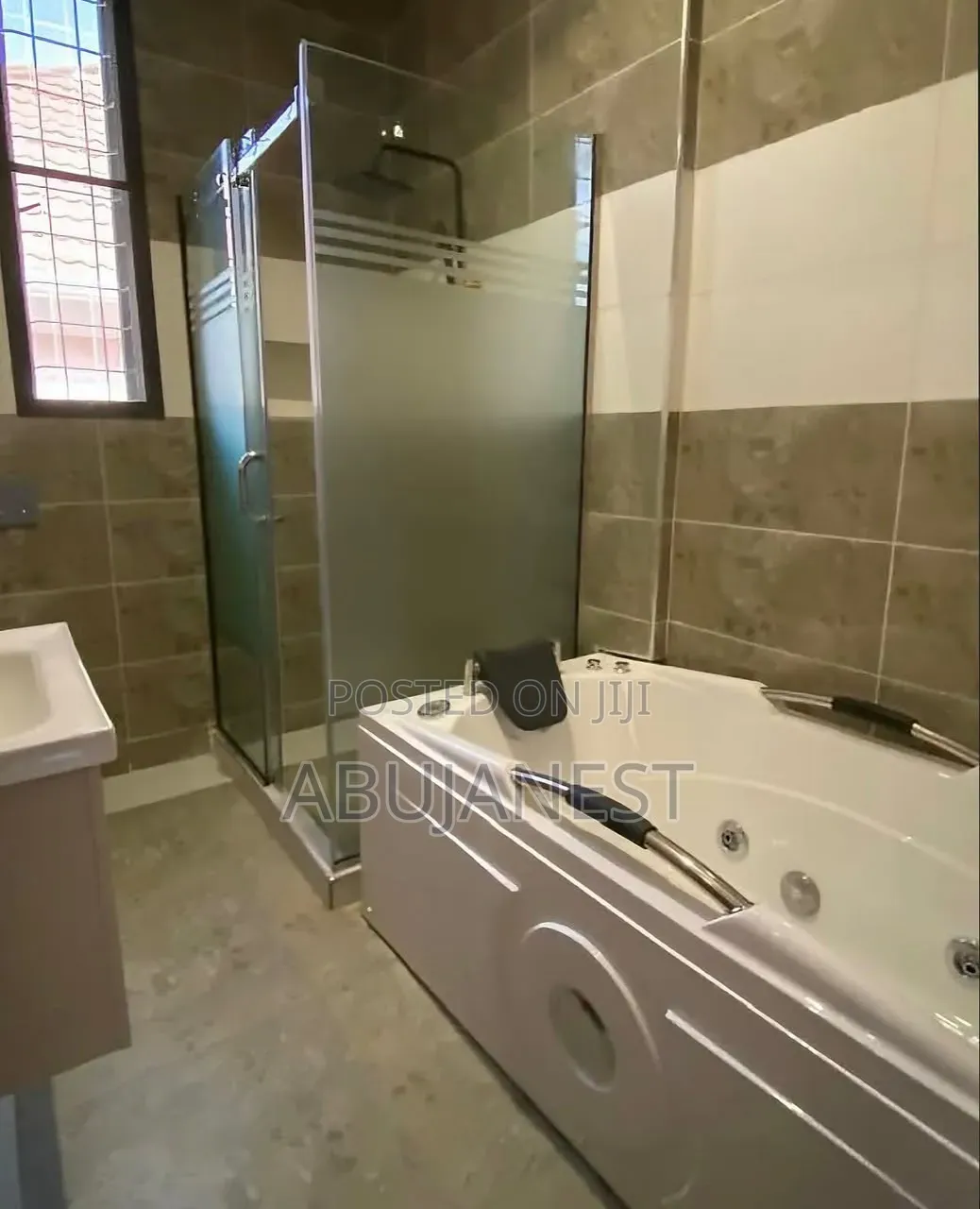 5bdrm Duplex in 5 Bedroom Fully for sale in Apo Resettlement