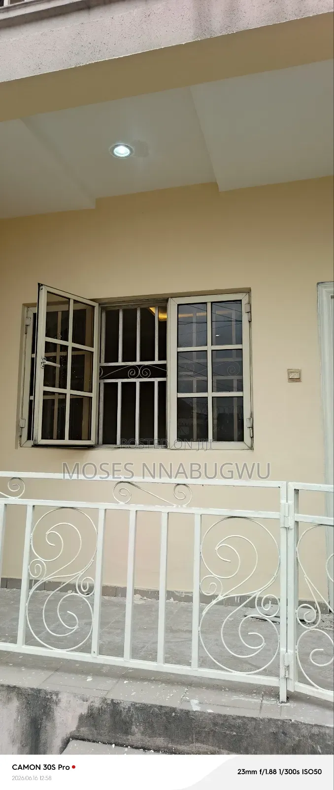 3bdrm Block of Flats in Off Gbalajam Estate, Obio-Akpor for rent in Obio-Akpor