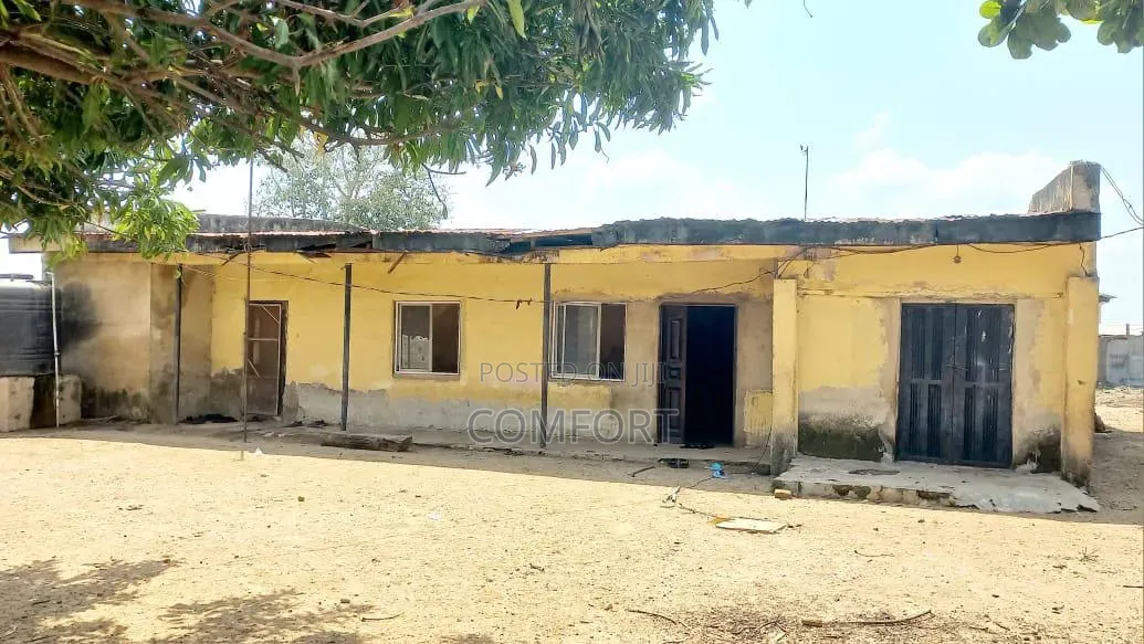 1bdrm House in Etsu Karu for sale in Karu