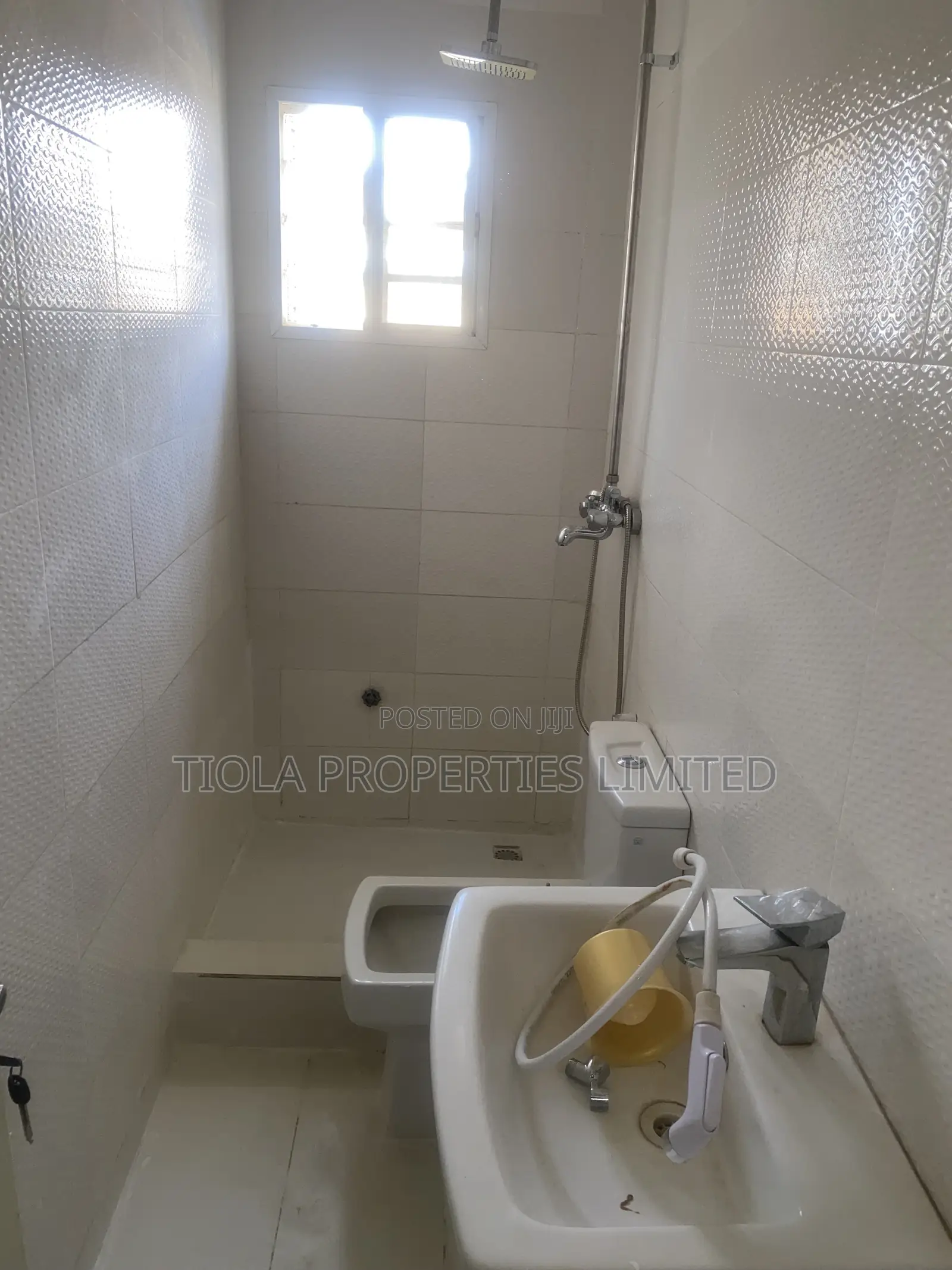 6bdrm Duplex in Fortress Estate, Sabon Lugbe for rent in Sabon Lugbe