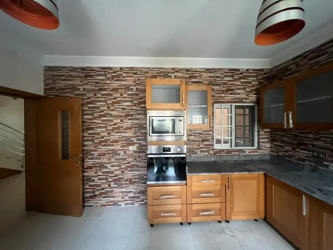 4bdrm Duplex in Oniru Victoria for rent in Victoria Island