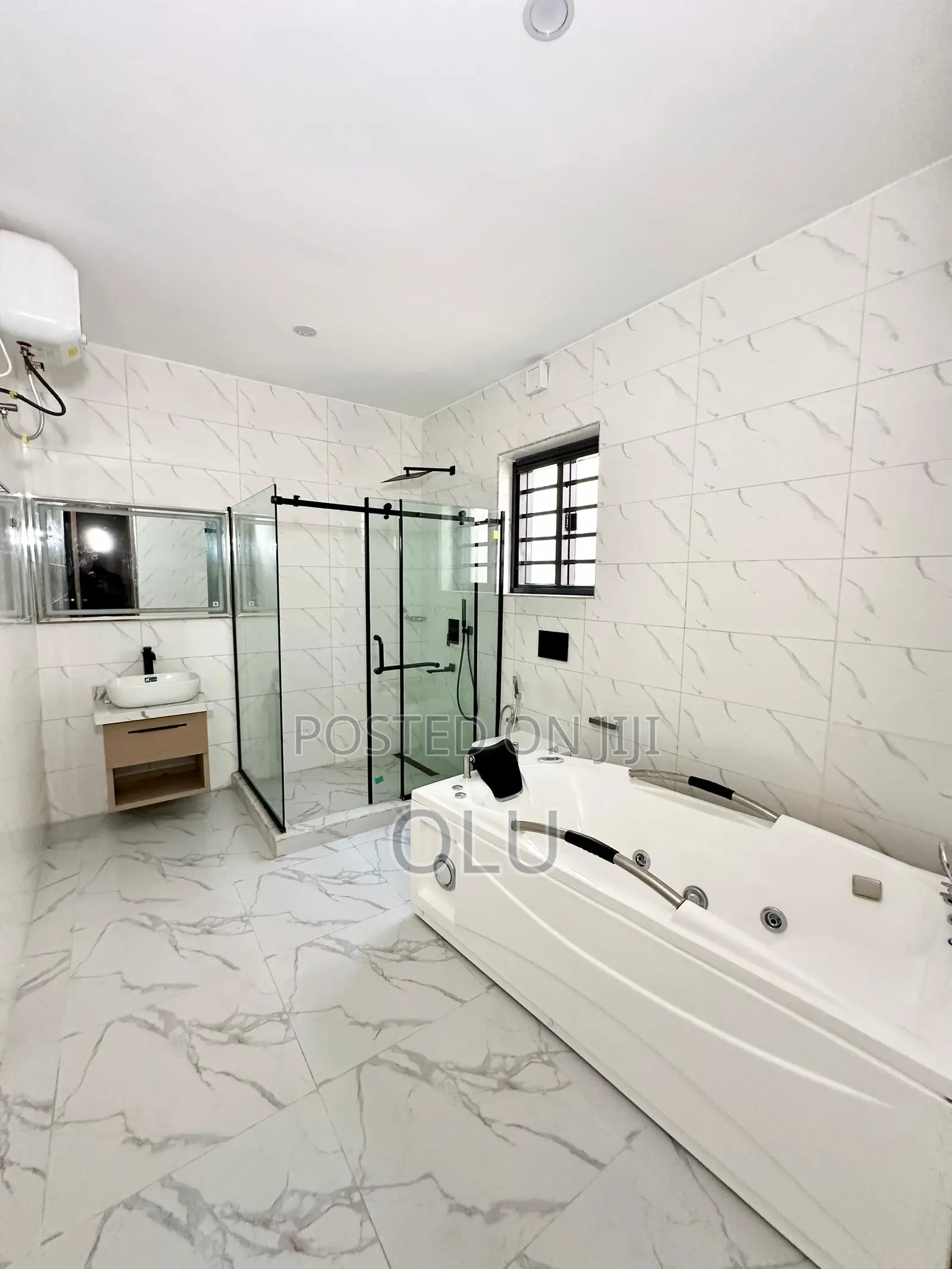 5bdrm Duplex in Omole Estate Ph1 for sale in Omole Phase 1