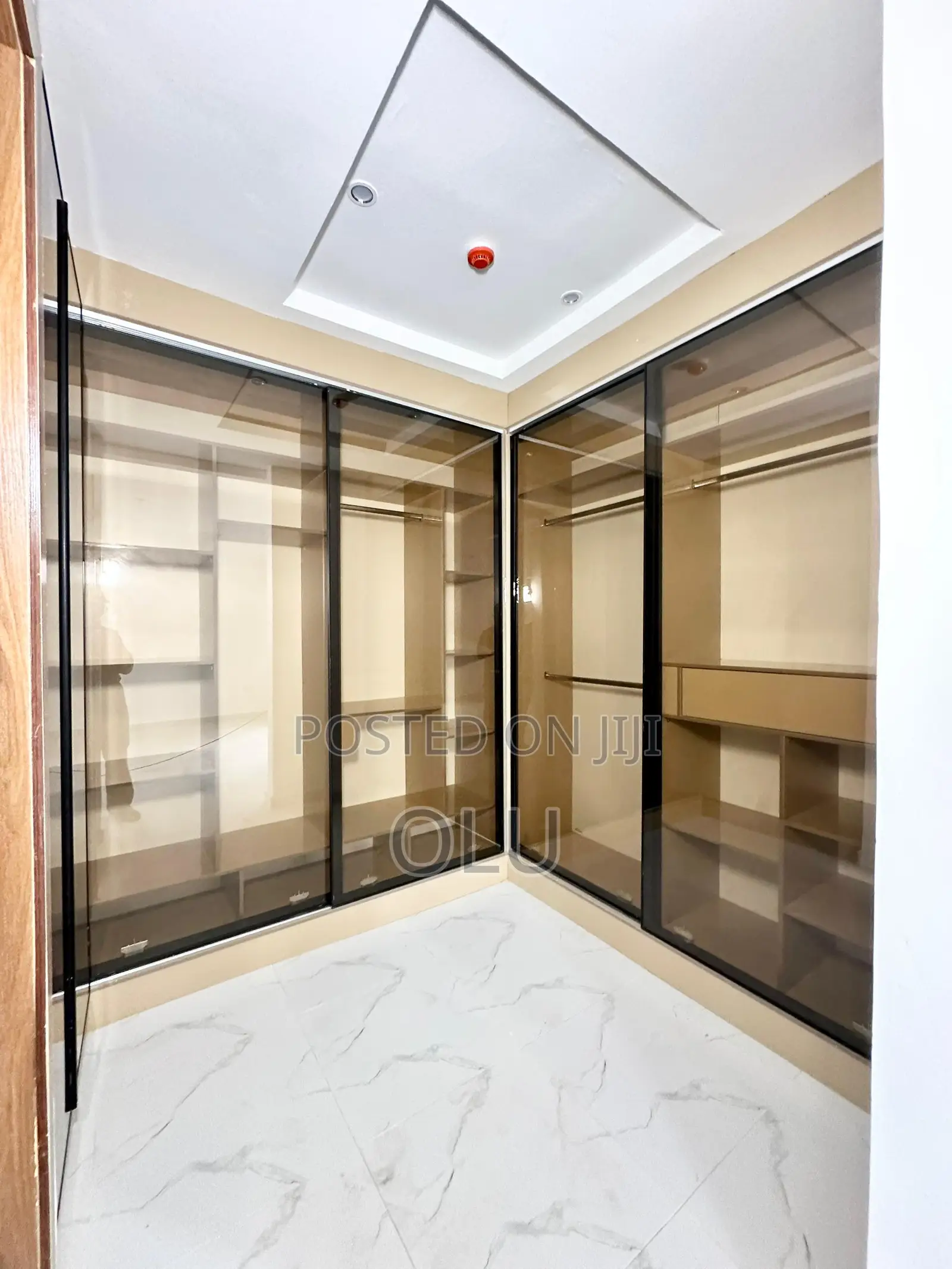 5bdrm Duplex in Omole Estate Ph1 for sale in Omole Phase 1