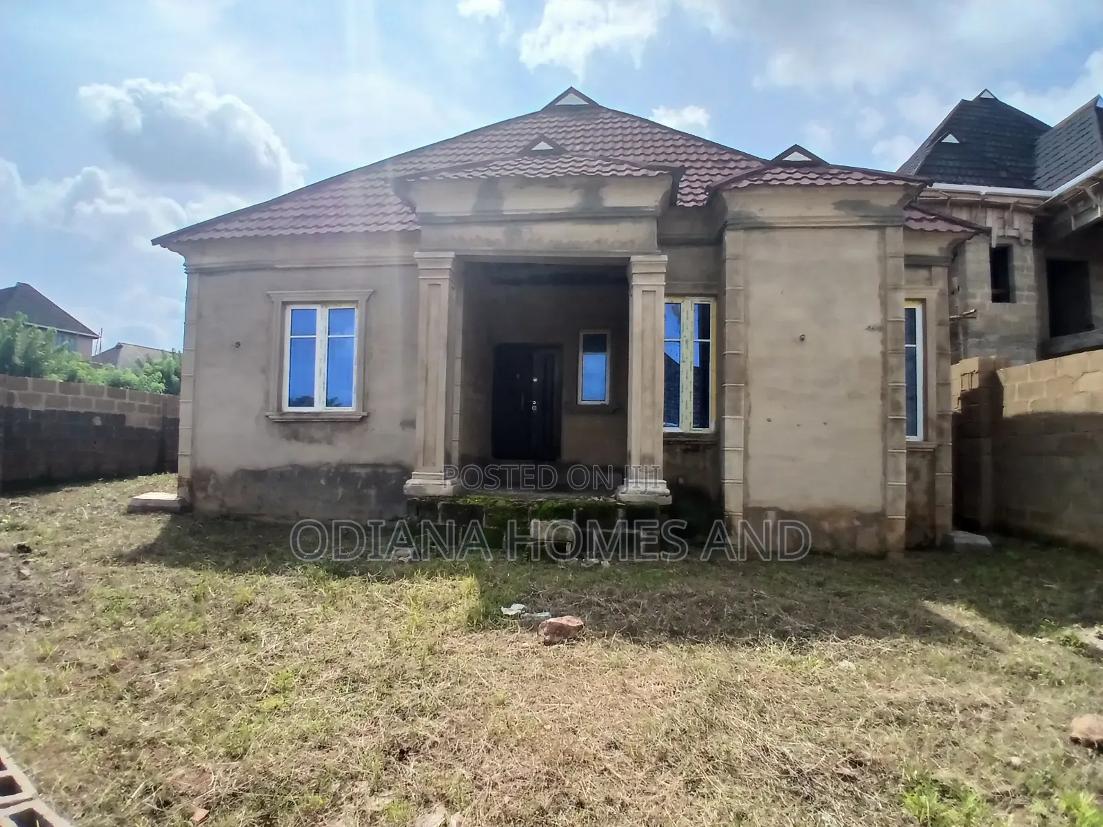 5bdrm Bungalow in Elebu, Ibadan for sale in Ibadan
