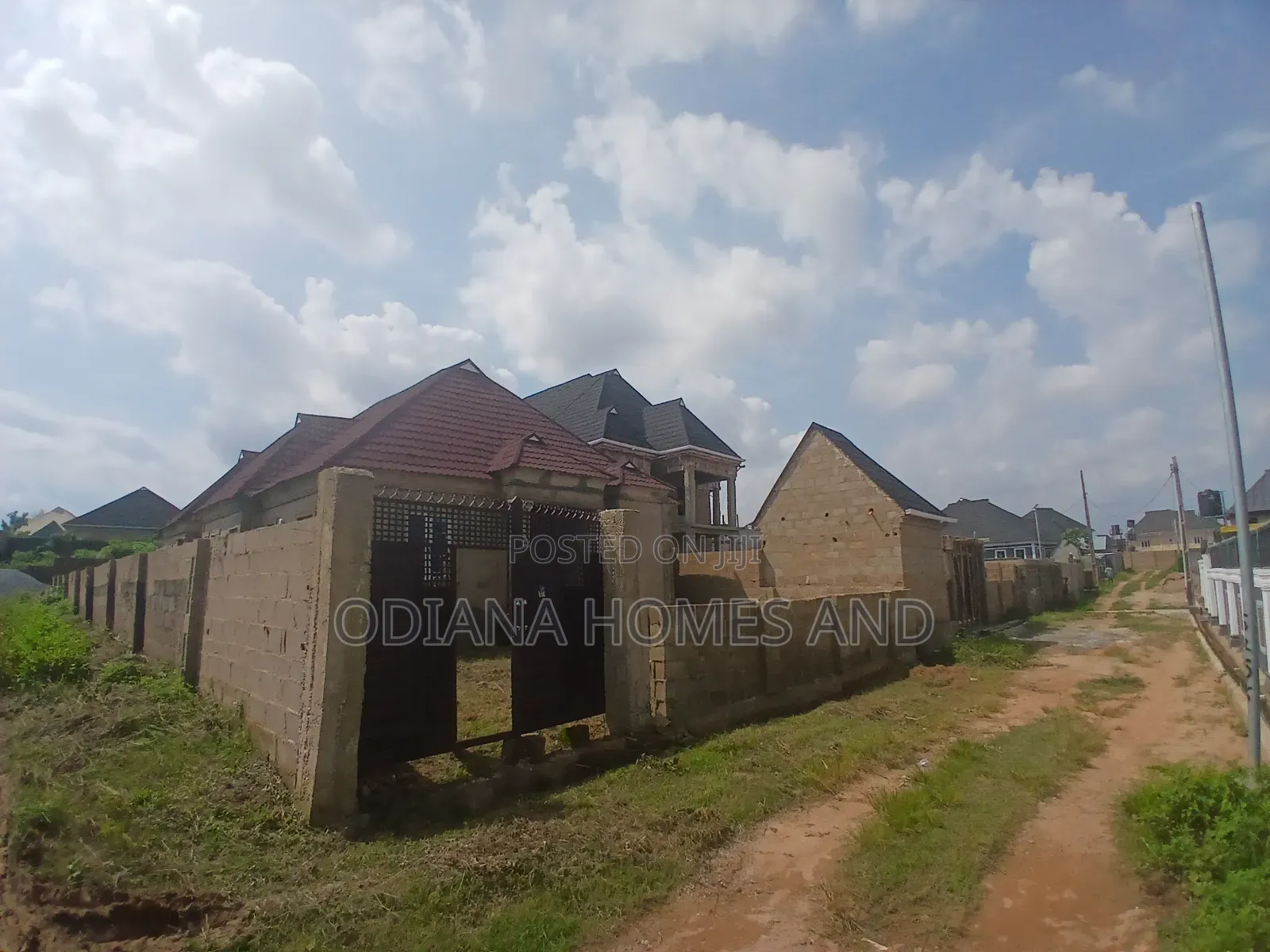5bdrm Bungalow in Elebu, Ibadan for sale in Ibadan
