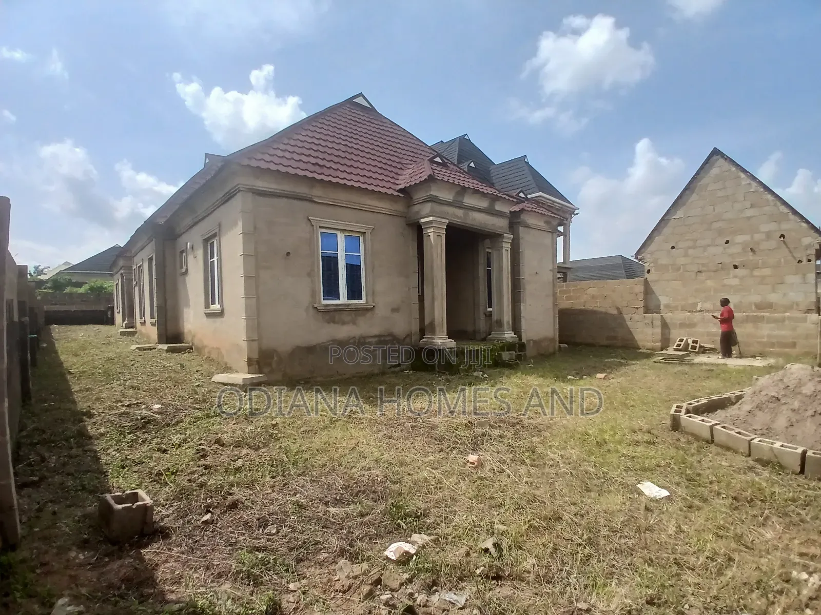 5bdrm Bungalow in Elebu, Ibadan for sale in Ibadan