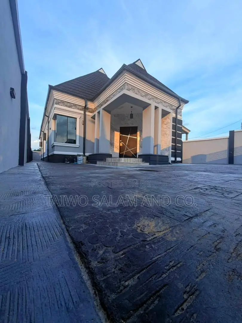 3bdrm Bungalow in Alakia for sale in Alakia