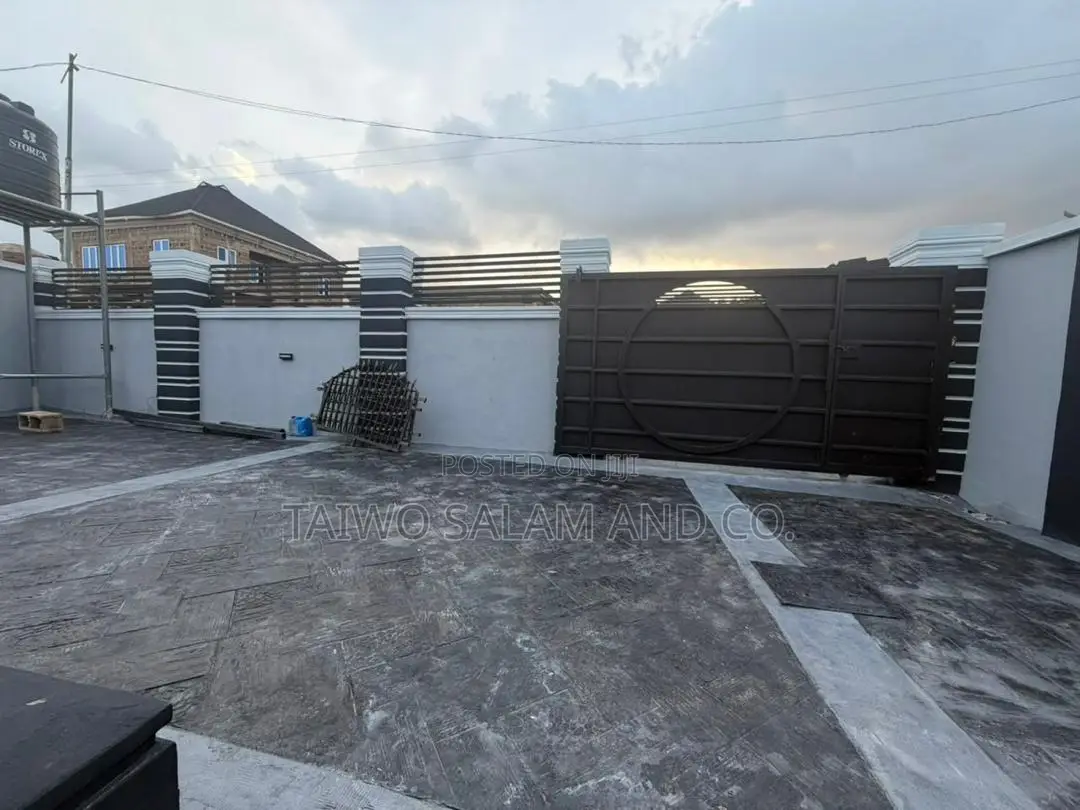3bdrm Bungalow in Alakia for sale in Alakia