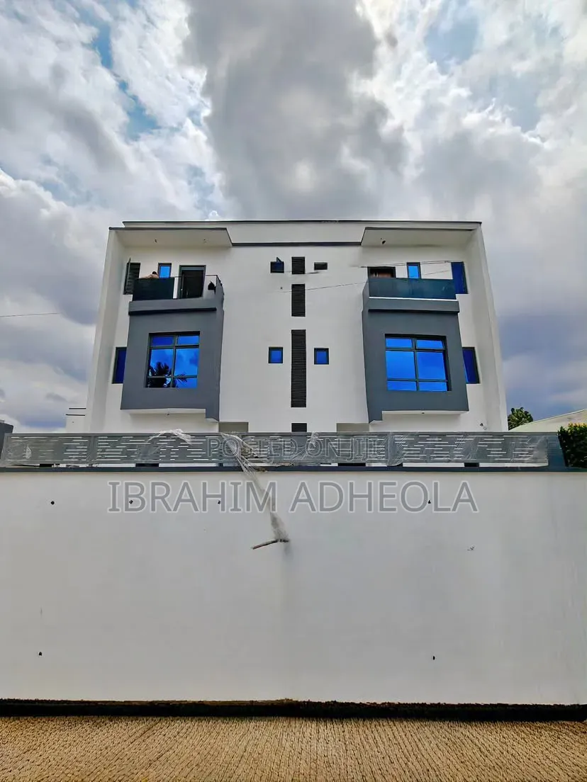 4bdrm Duplex in Opebi for sale in Opebi