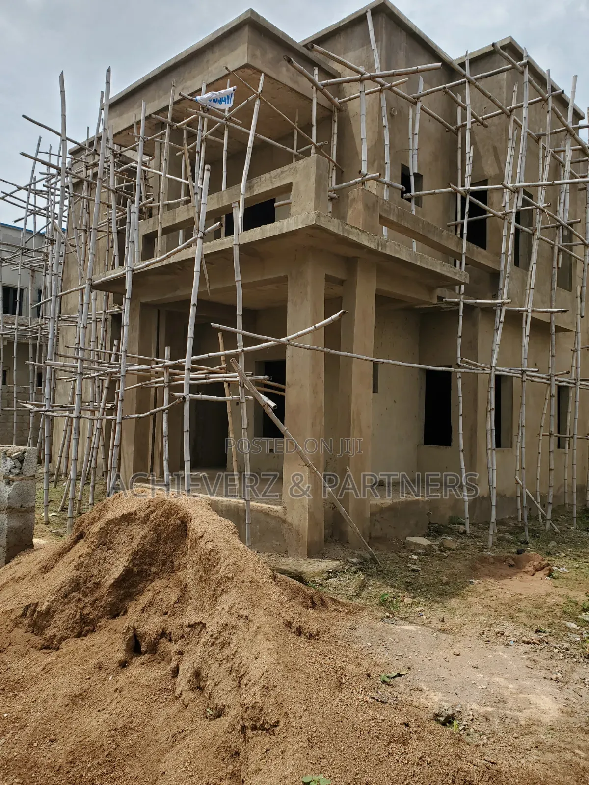 5bdrm Duplex in Katampe Extension for sale in Katampe Extension