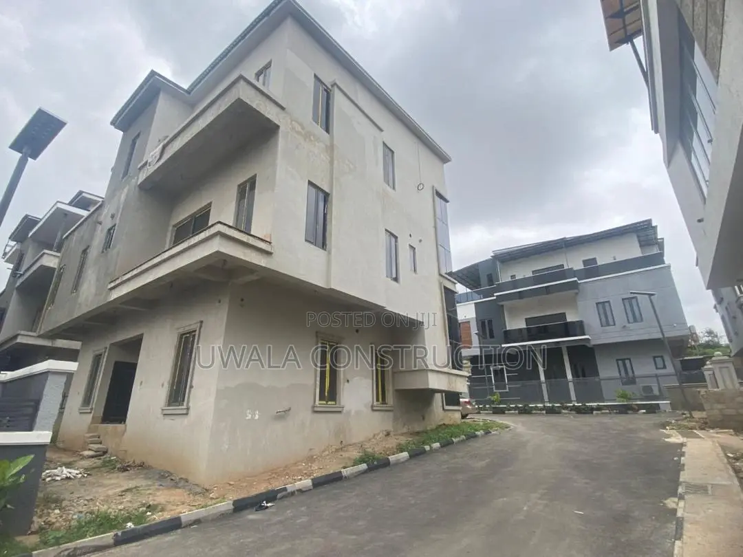 5bdrm Mansion in Guzape District for sale in Guzape District