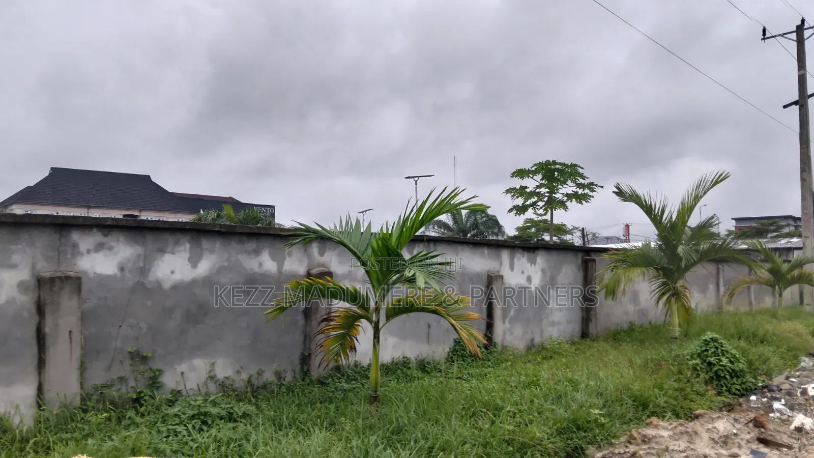 For Sale : 3 1⁄2 Plots 3 Poles Off Dr Peter Odili Major Road, Ph in New Layout